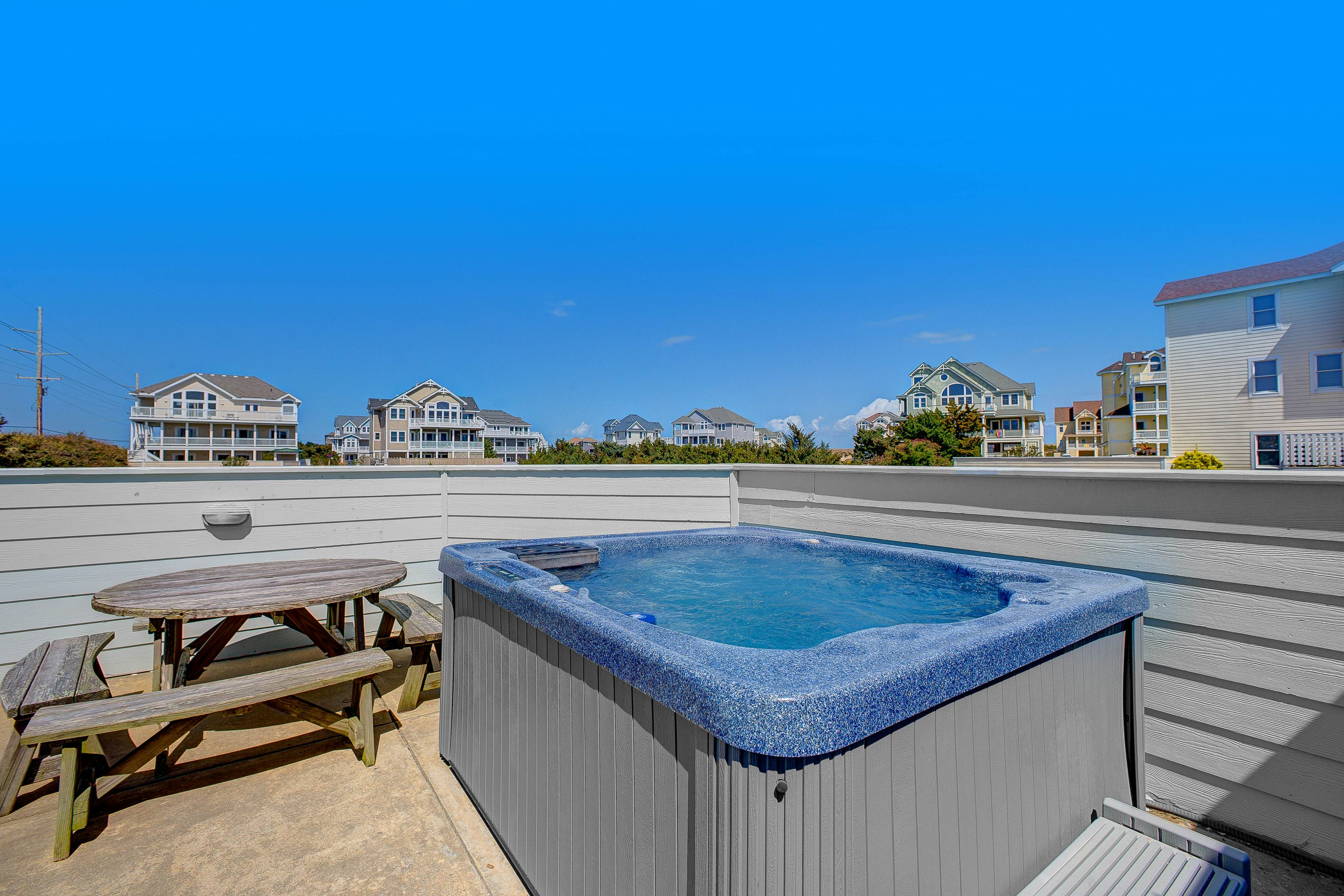 AVLE796 The Shark Tank 796