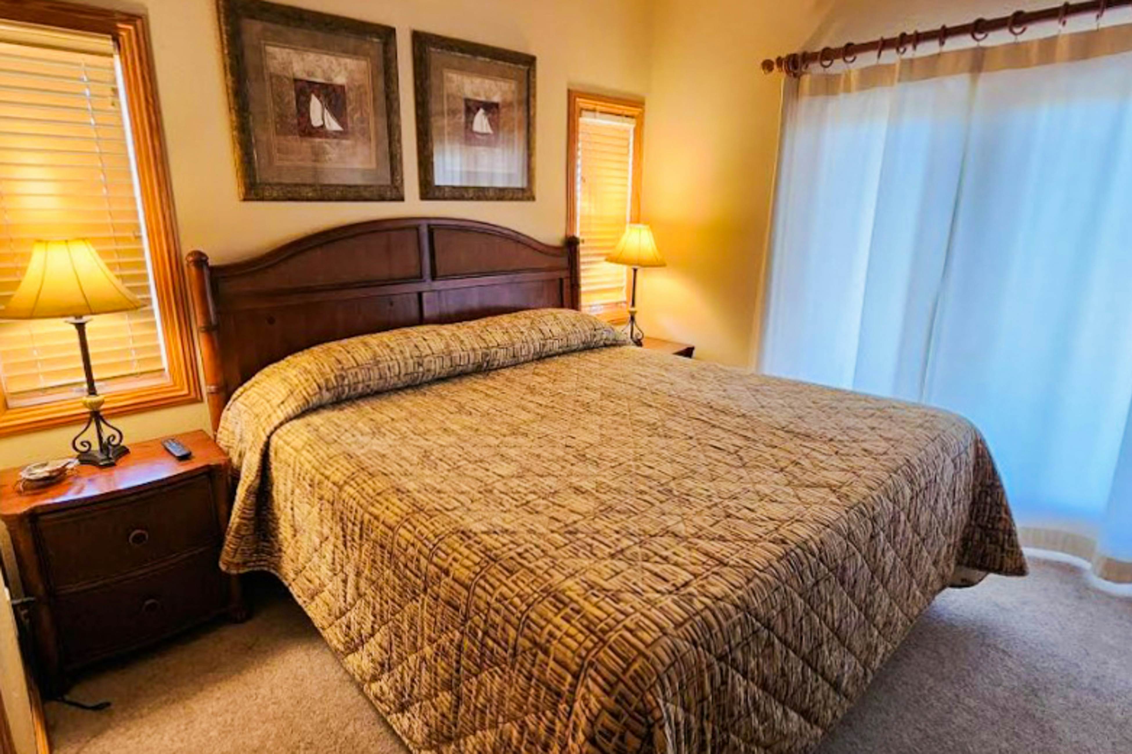 AVLE796 The Shark Tank 796