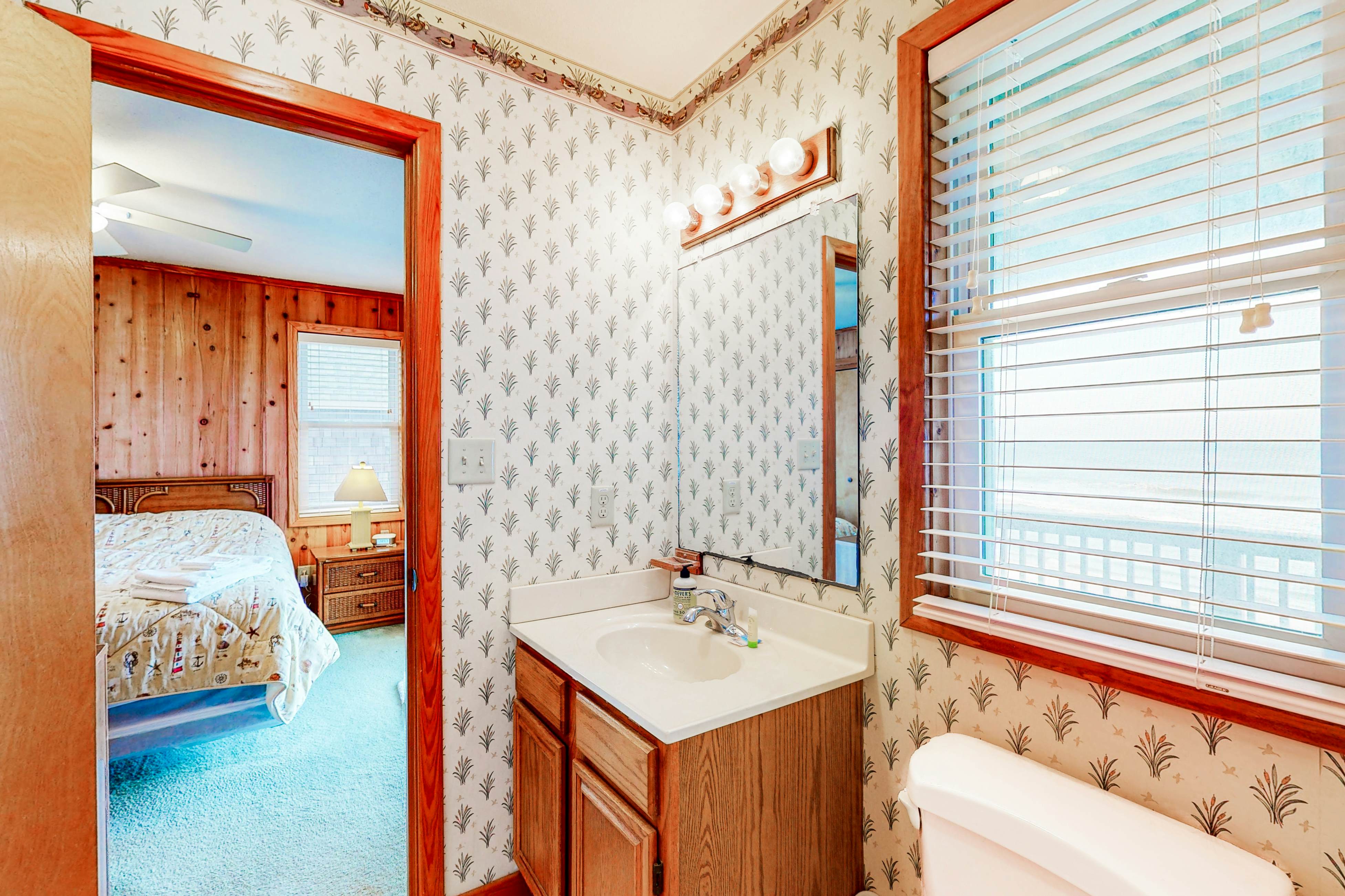 BXTB43 Harper House  #4BB