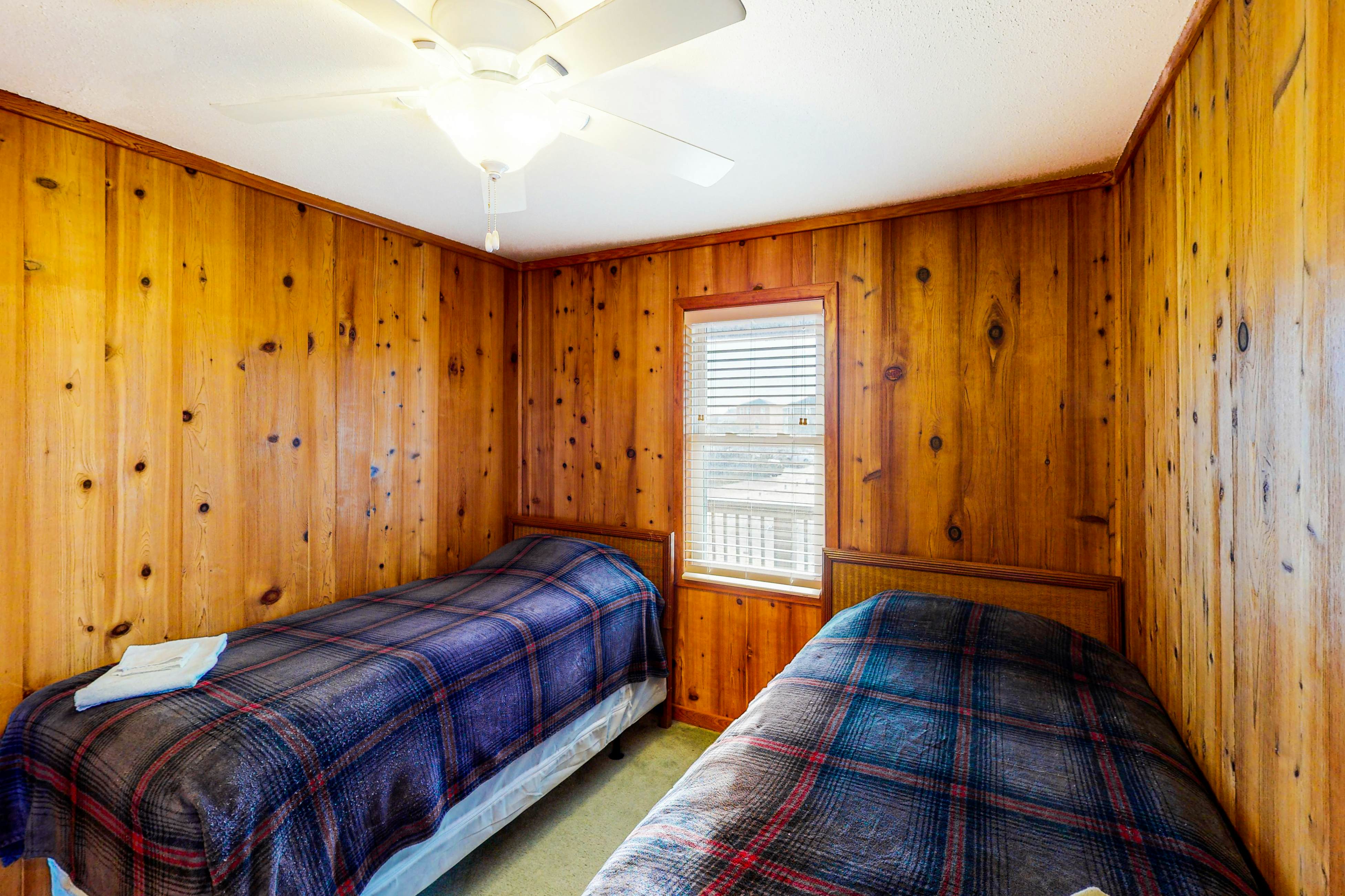 BXTB43 Harper House  #4BB