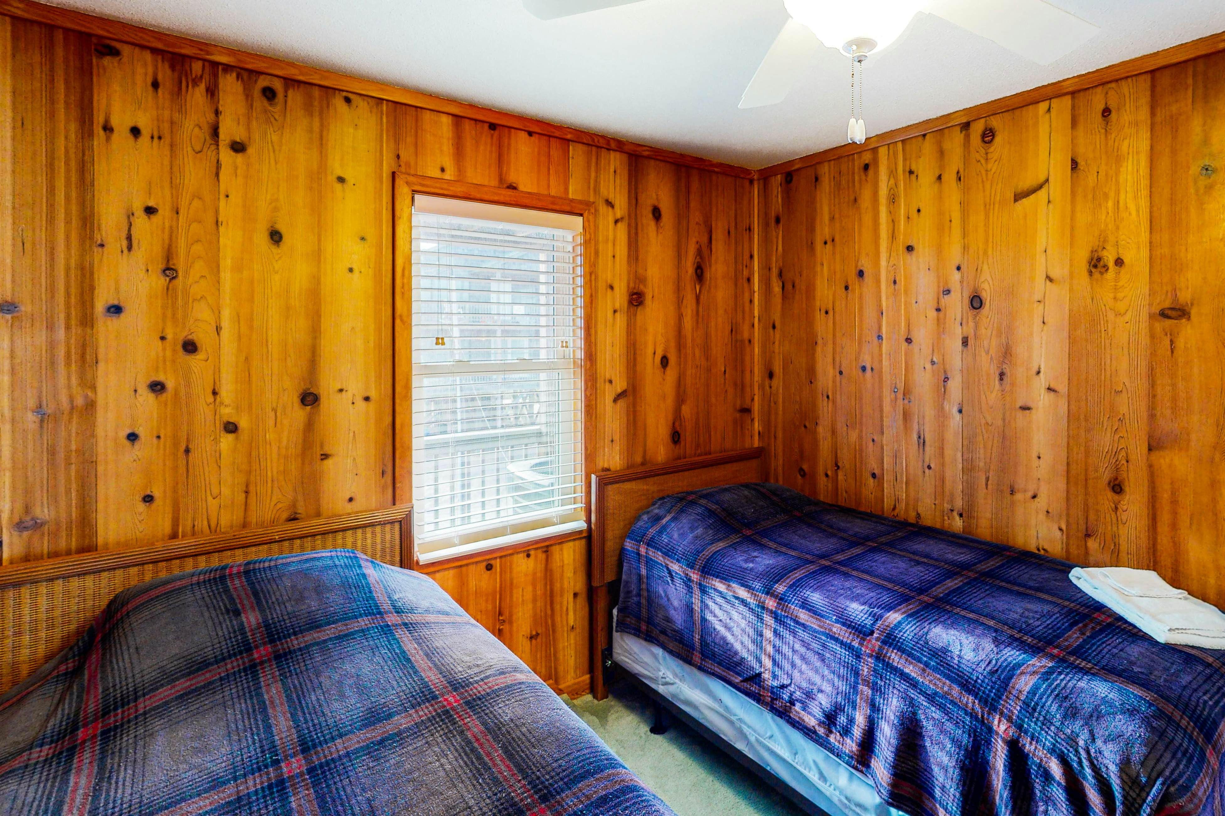 BXTB43 Harper House  #4BB