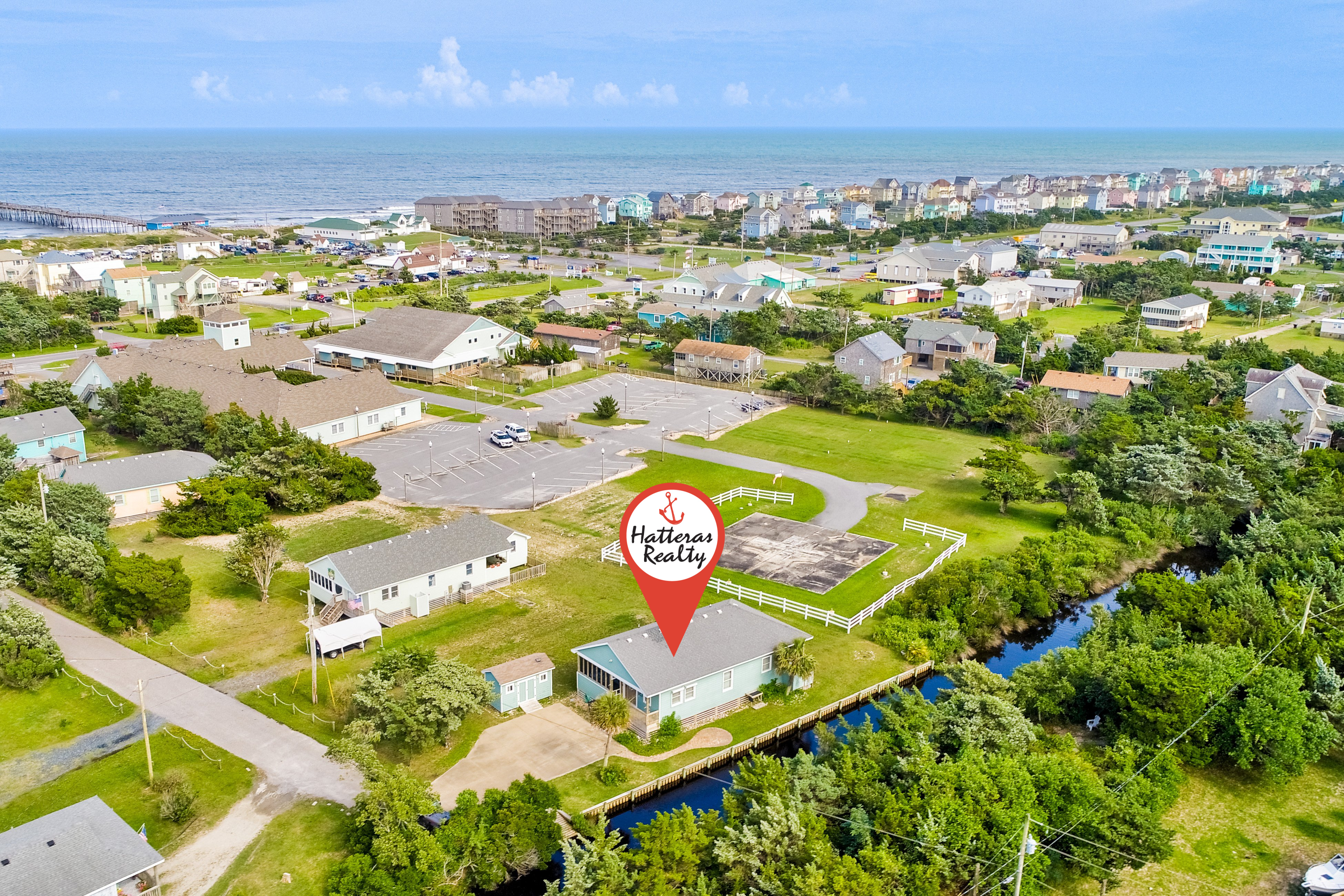 Blue Bayou: Canalfront, 2 screened porches - near beach