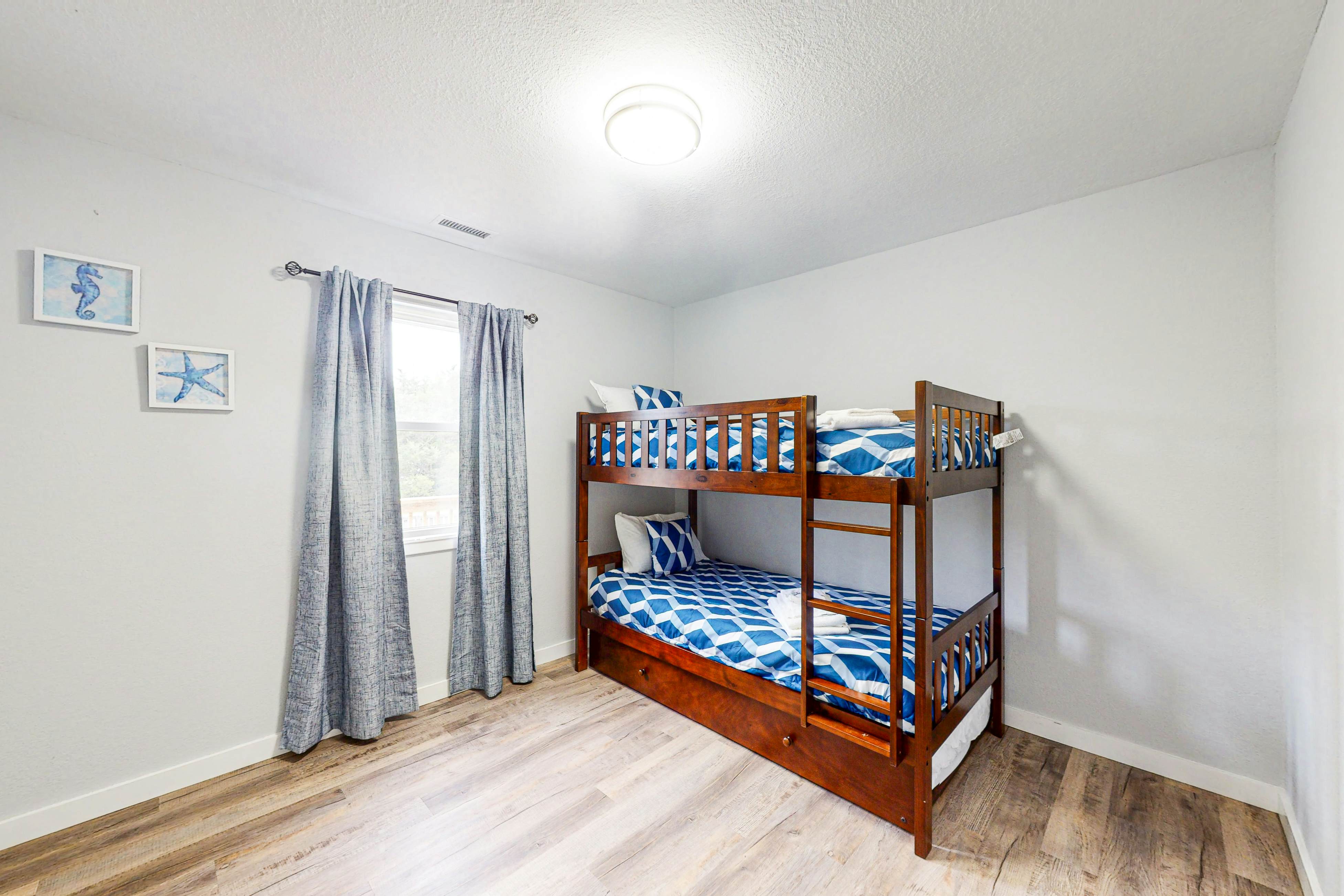 WVSIH2 Summer by the Sea