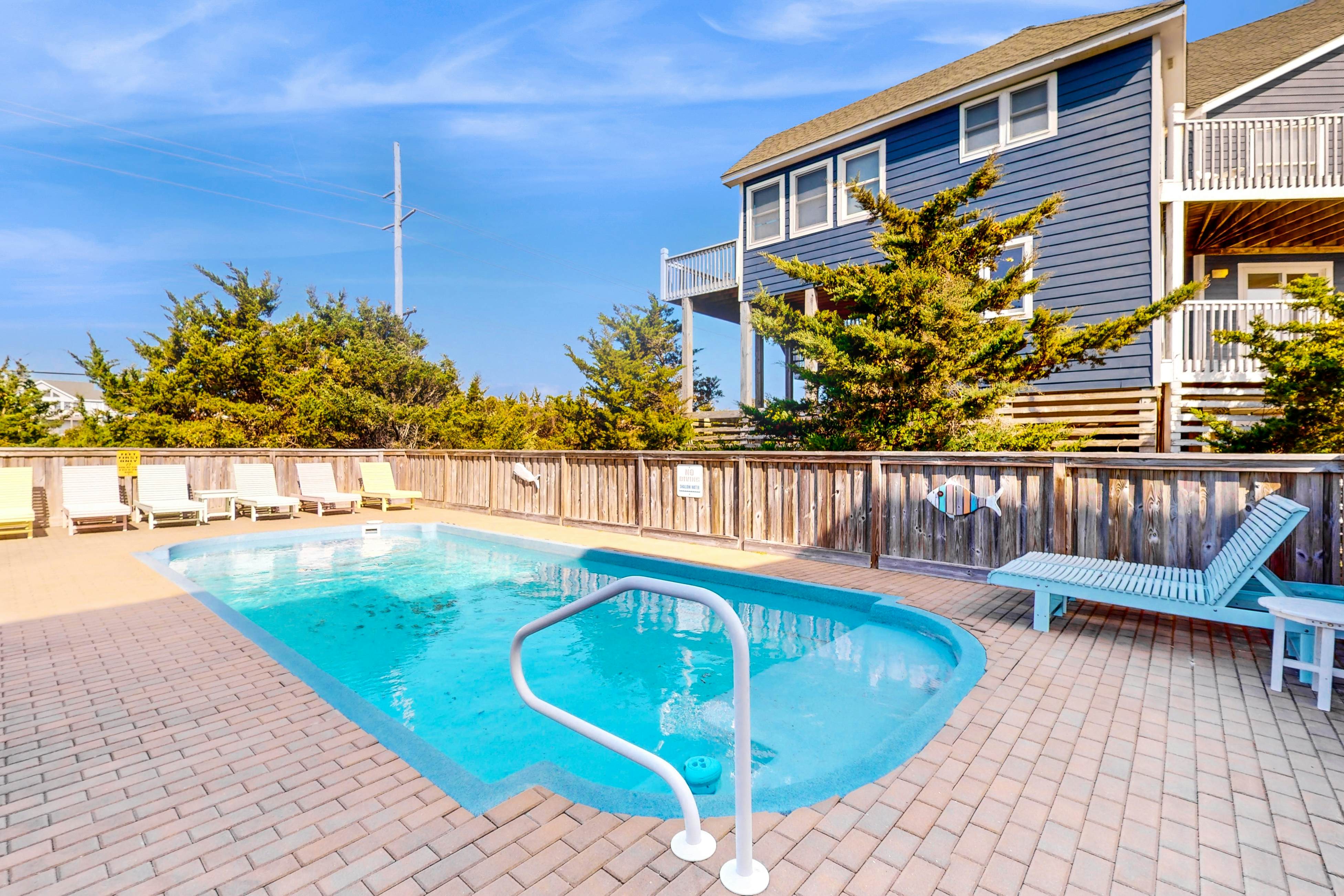 AVKS418 Regatta #18-4