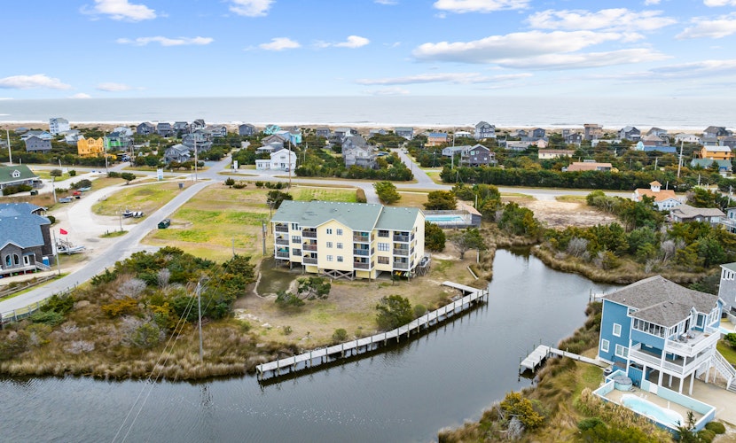 Scenic Waterfront Condo – Dock + Pet Friendly