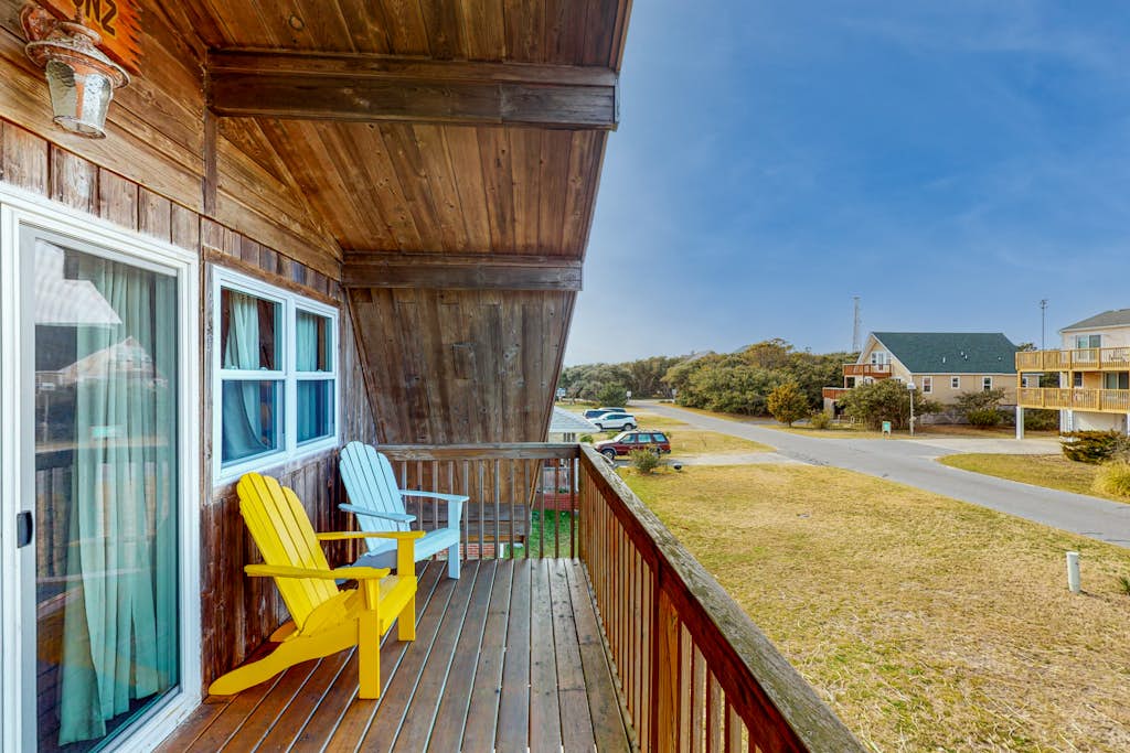 Beautiful house w/Shared Pool, Private Washer/Dryer, Central AC, Free WiFi