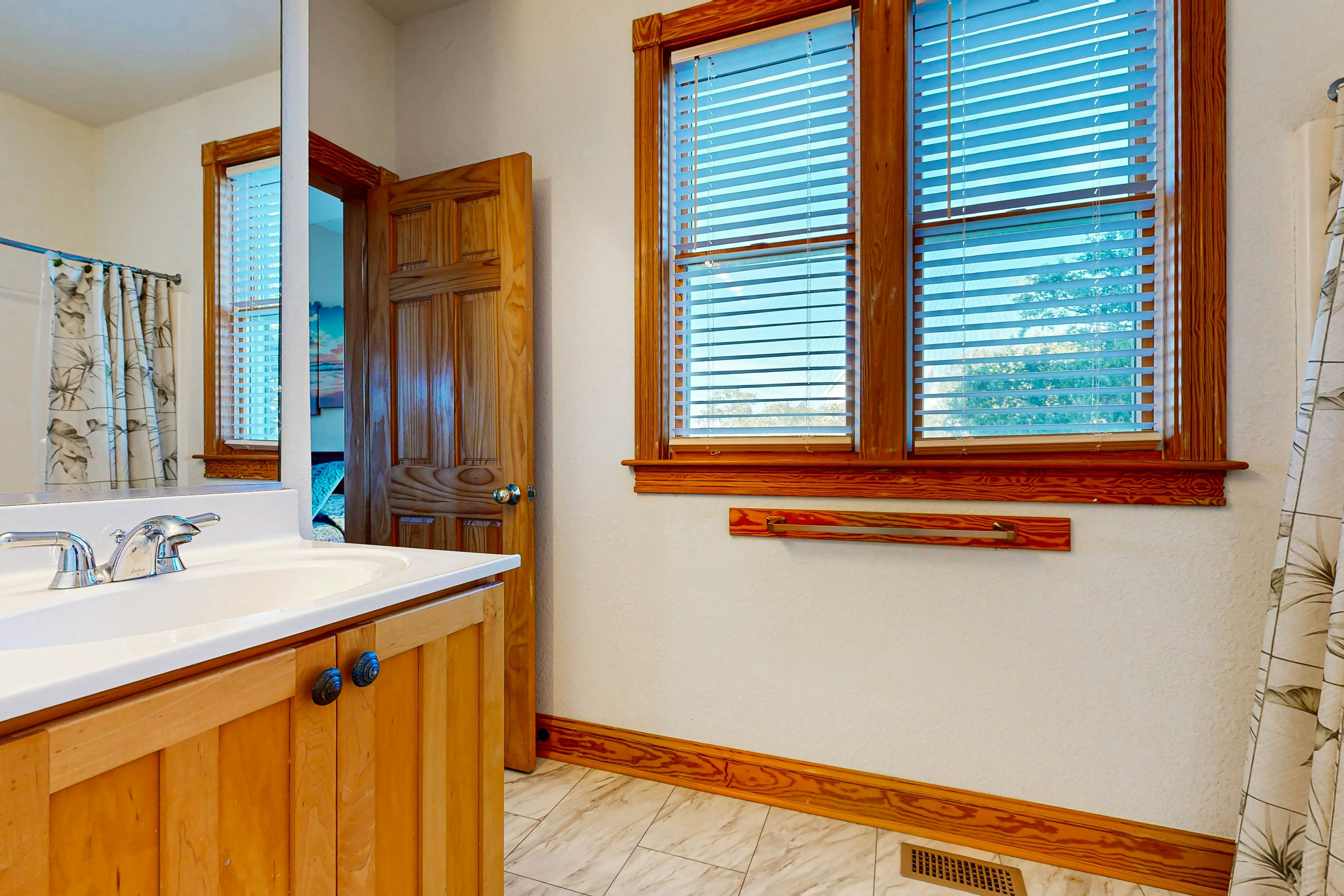 AVKS1115 The Oaks #15-11