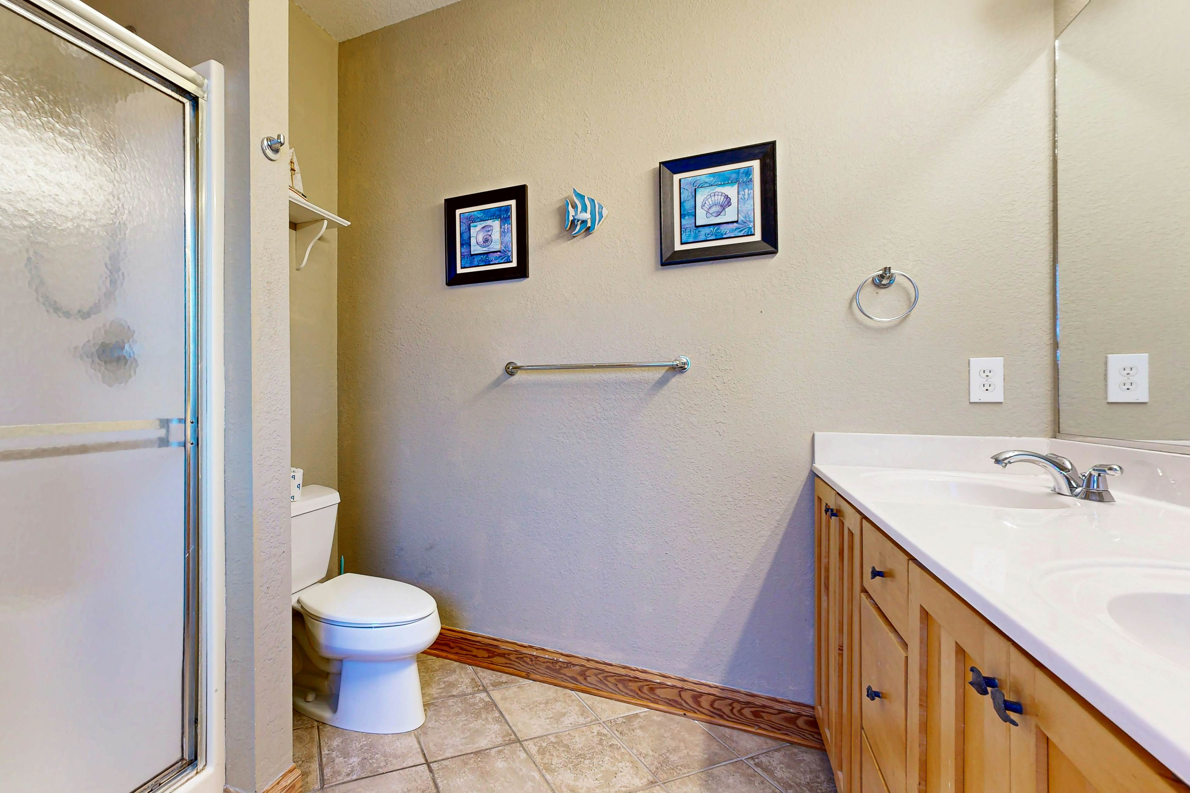 AVKS1115 The Oaks #15-11