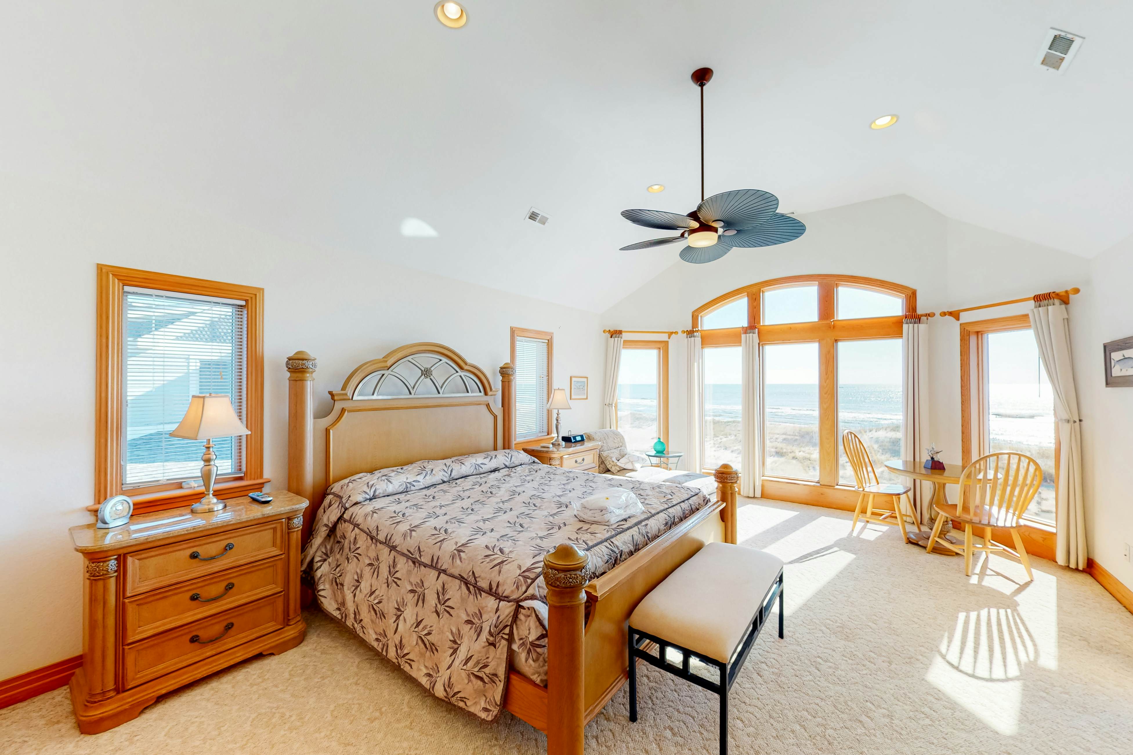 HAHL112 Pinch Me #12H