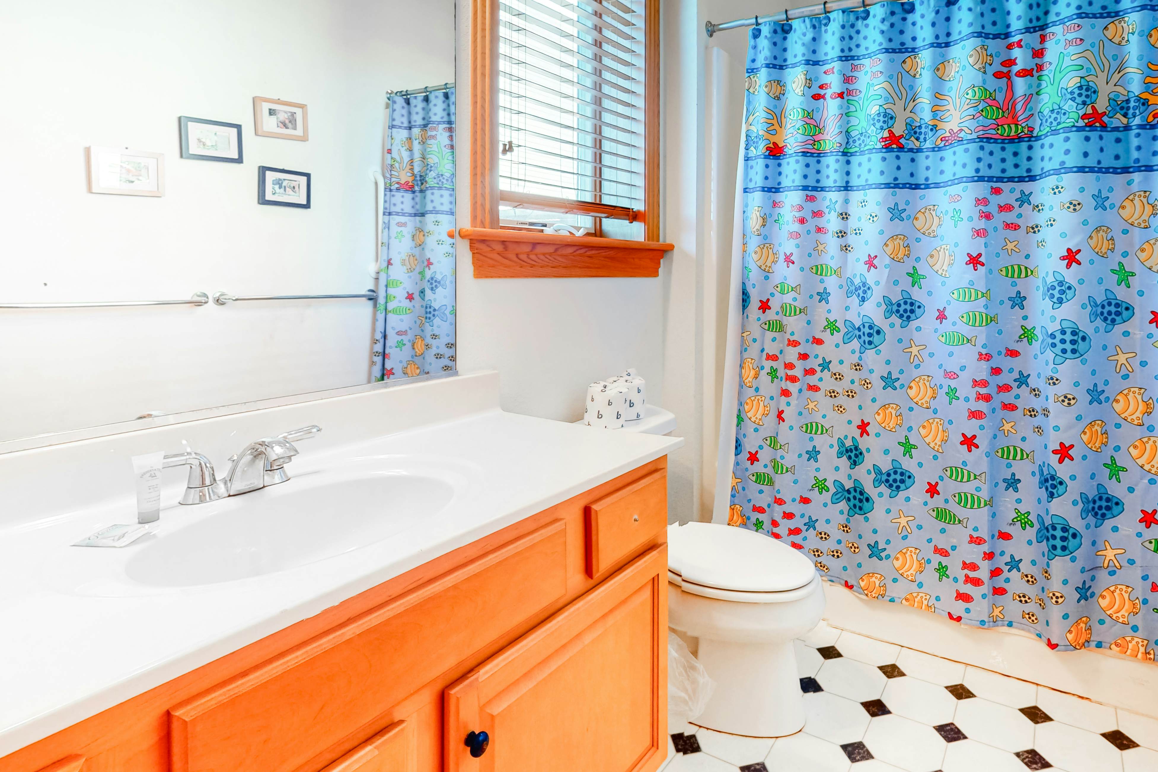 HAHL112 Pinch Me #12H