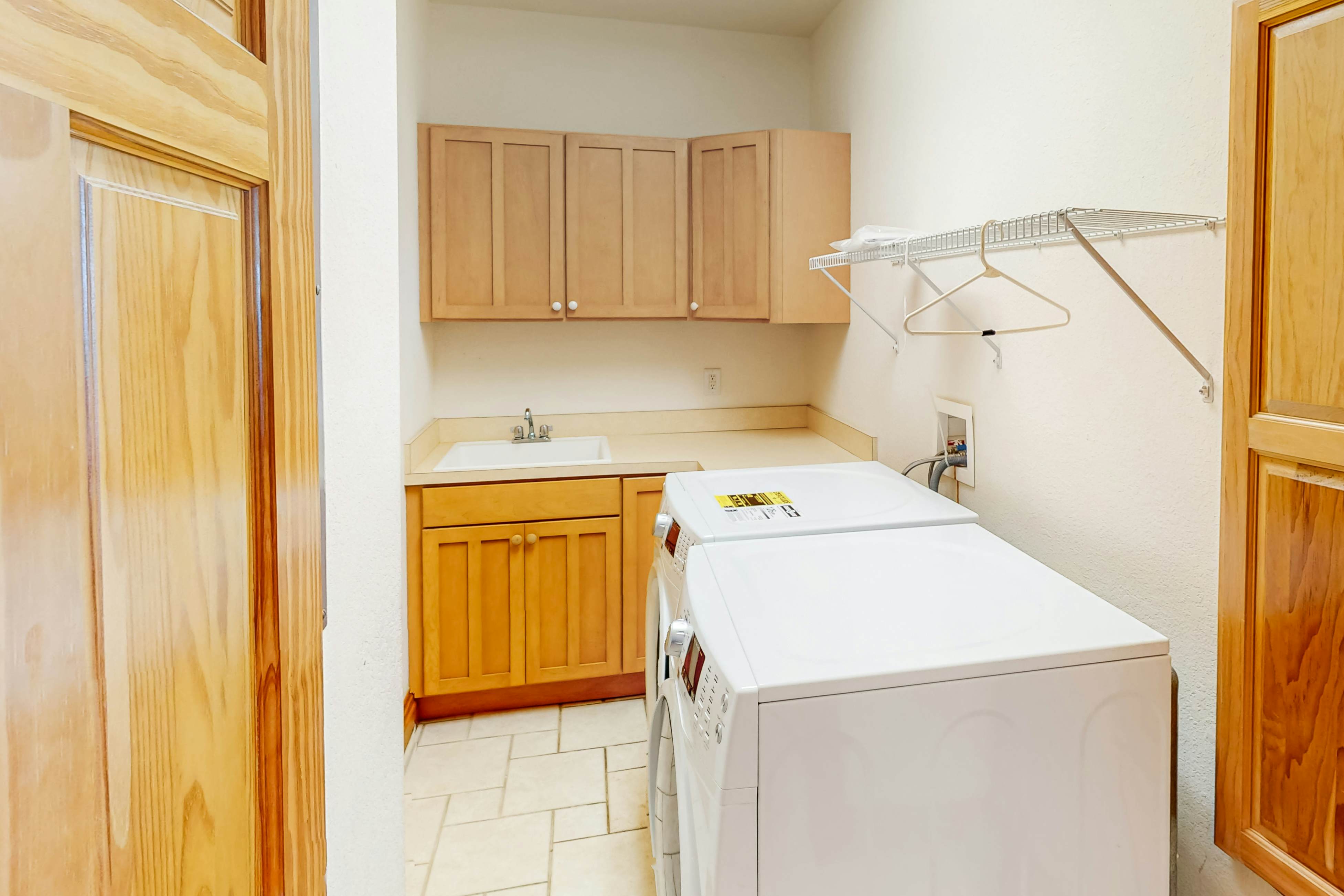 HAHL112 Pinch Me #12H