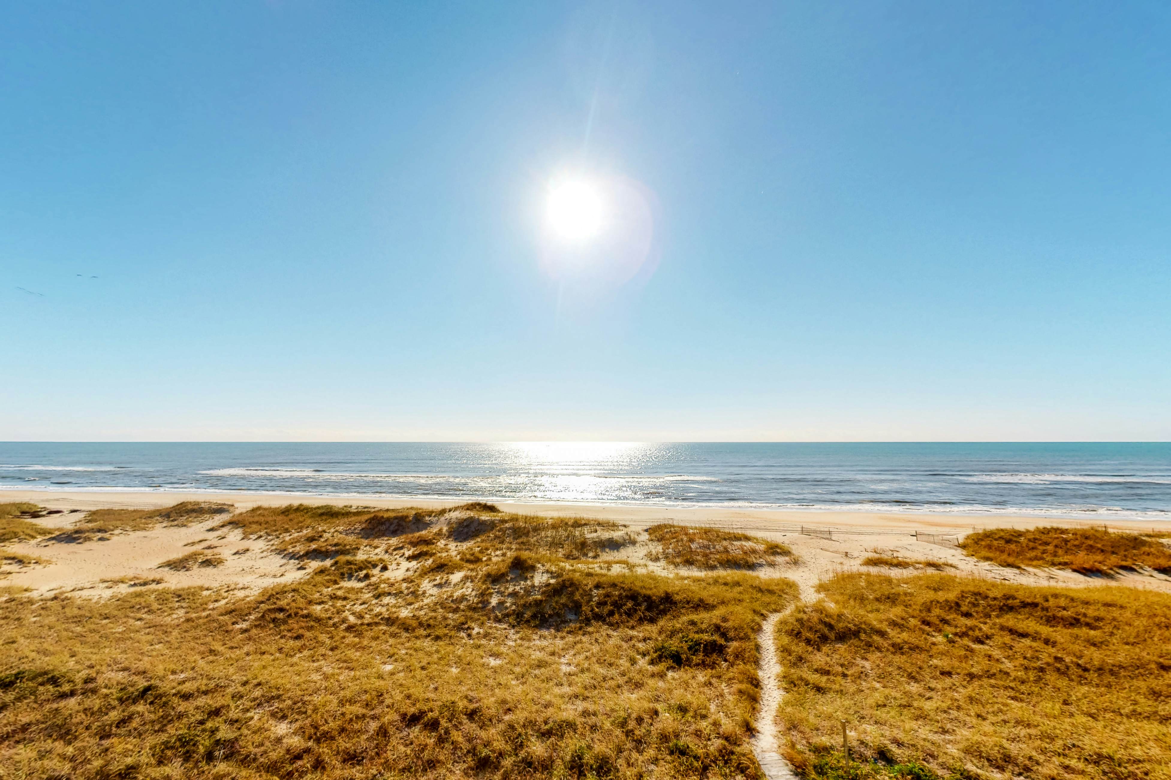 HAHL112 Pinch Me #12H