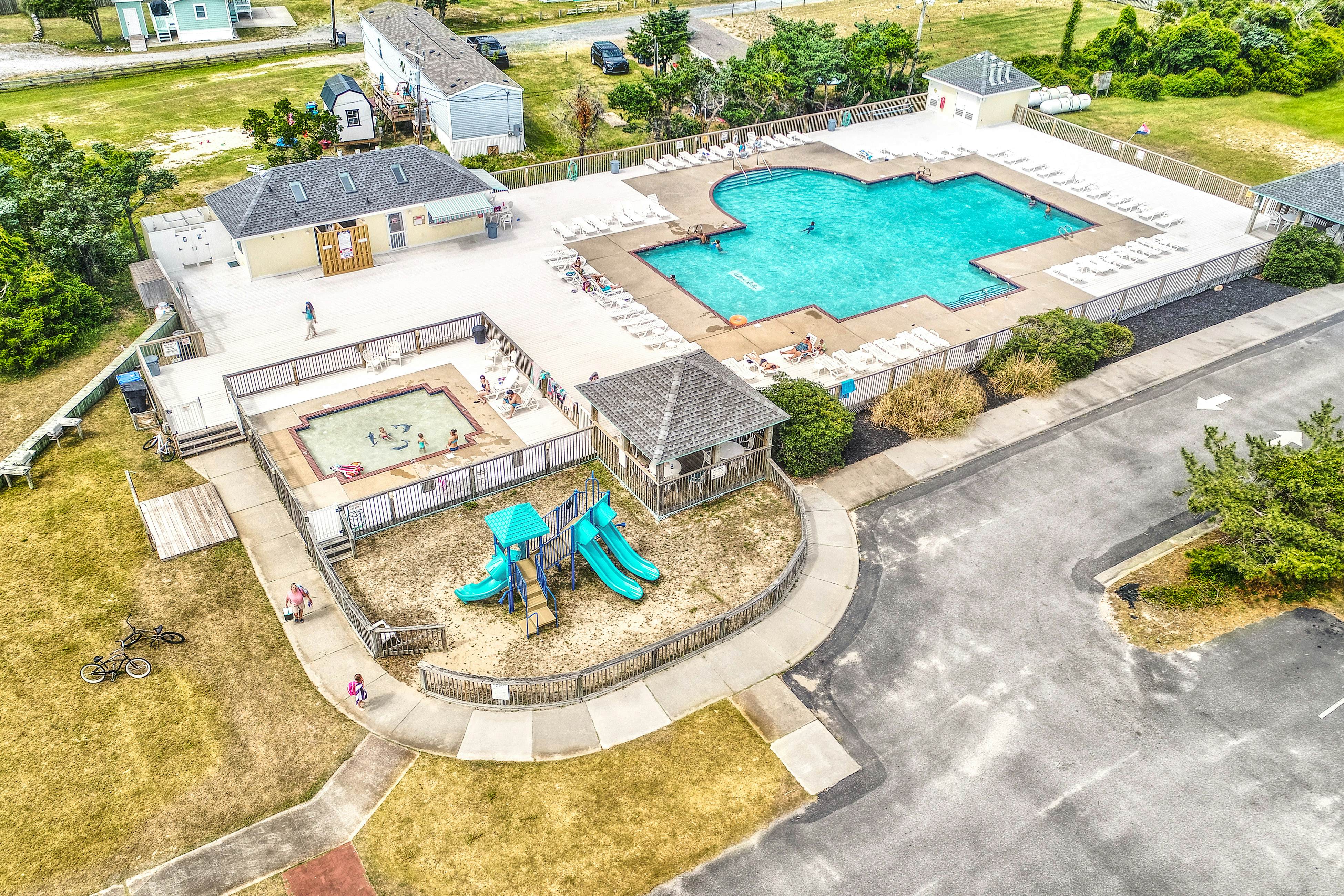 HAHL112 Pinch Me #12H