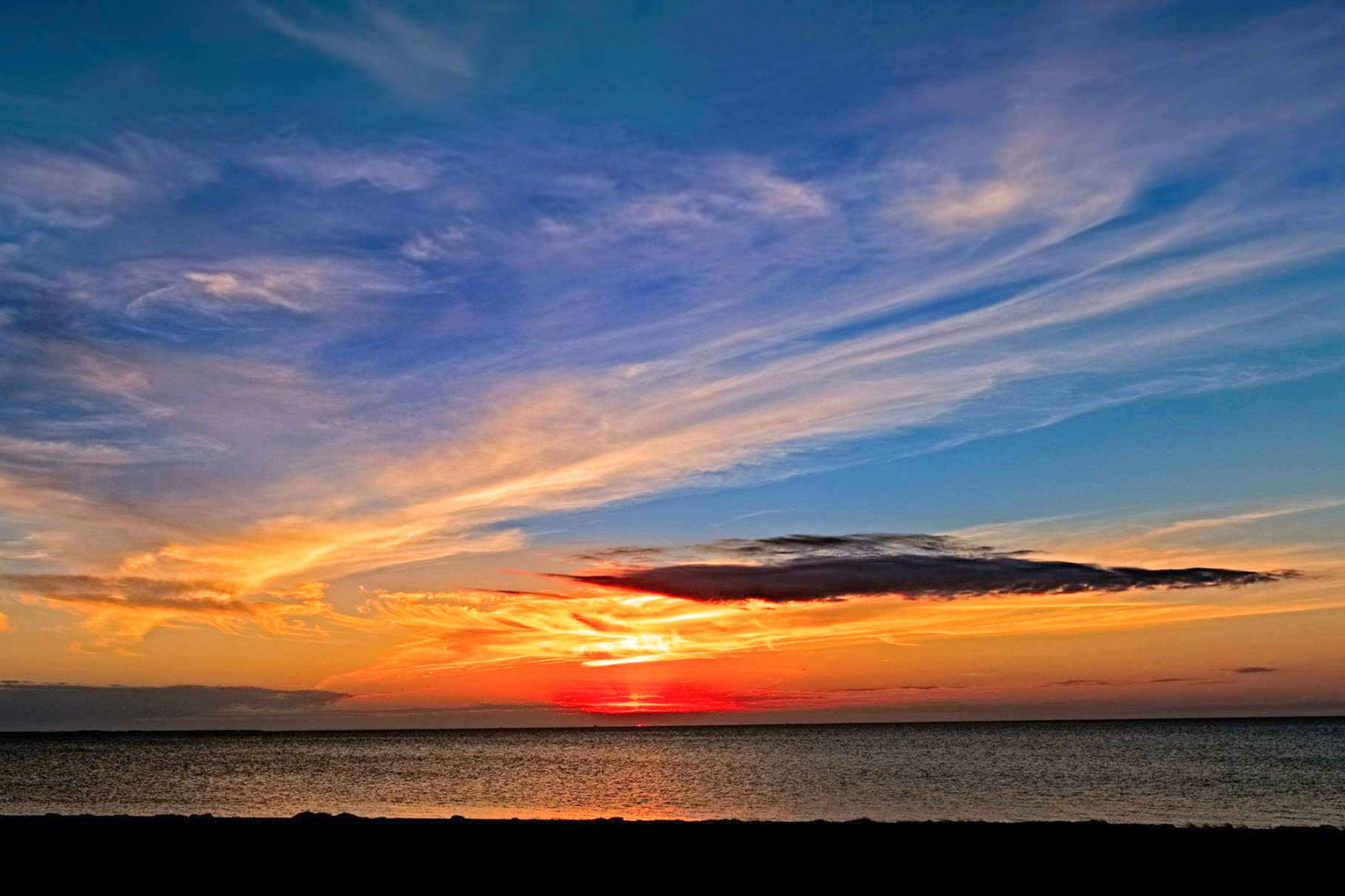 HAHL112 Pinch Me #12H