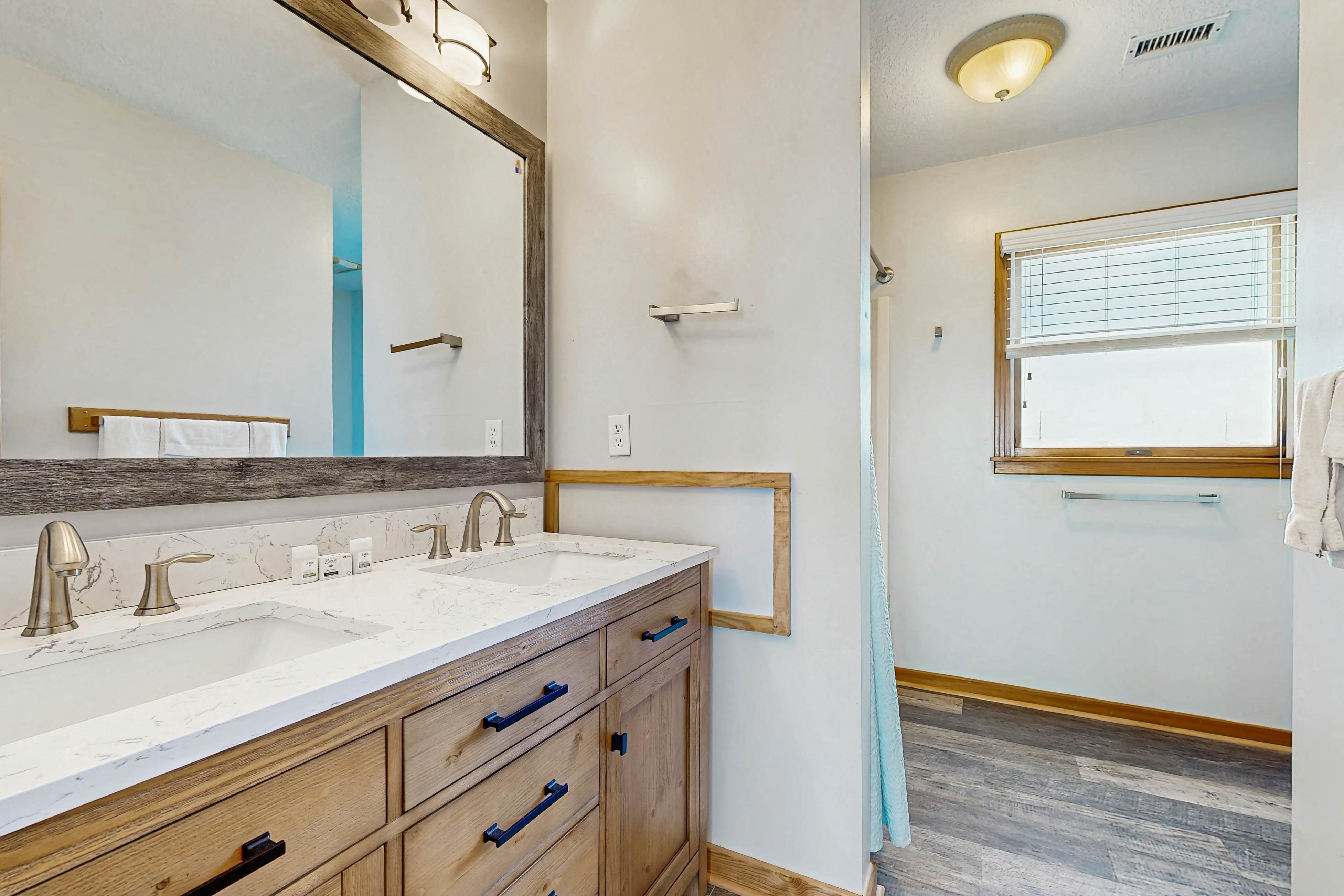 AVIC13 Island Gust  #13-I