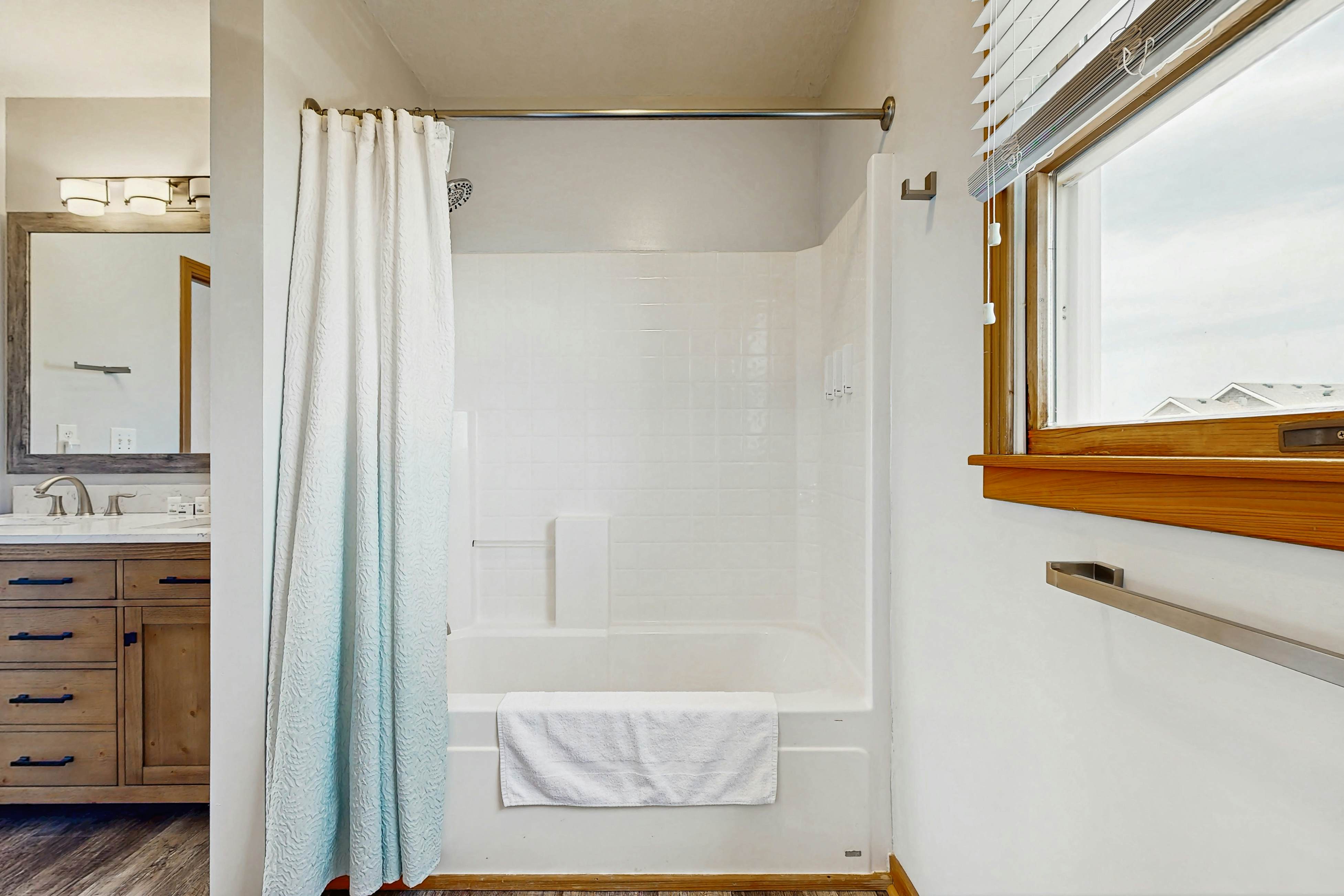 AVIC13 Island Gust  #13-I