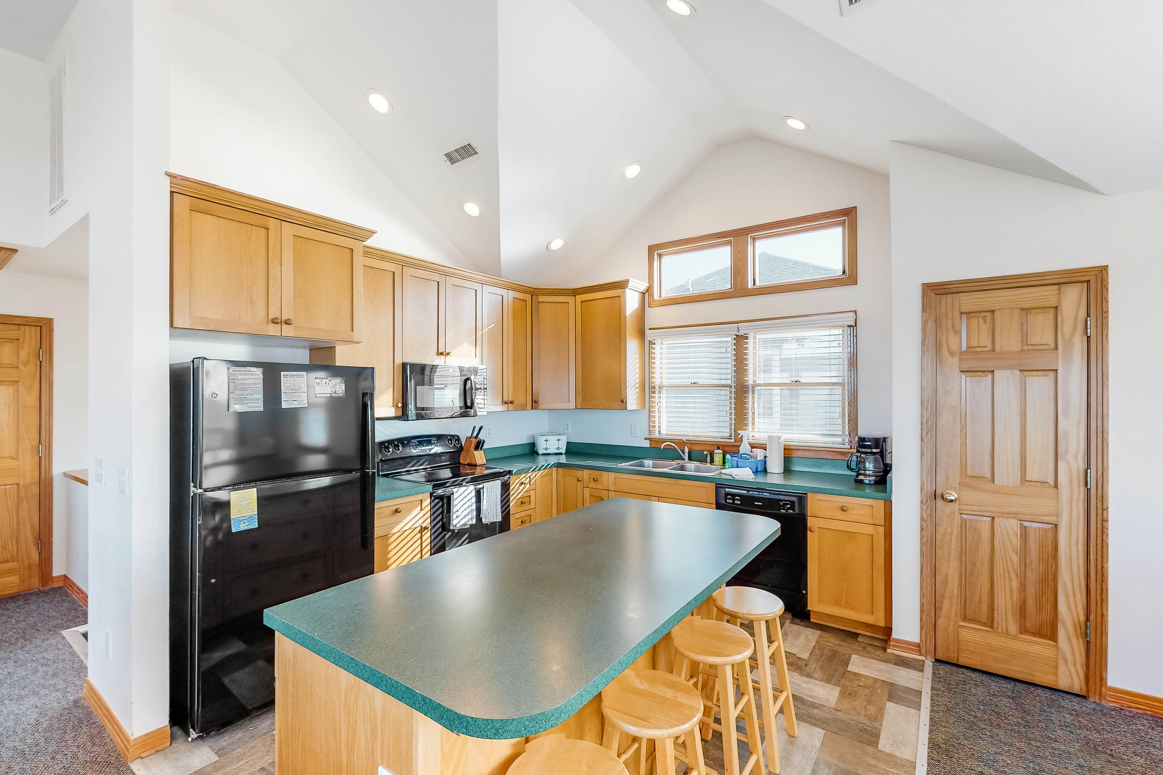 AVIC15 Island Thunder  #15-I