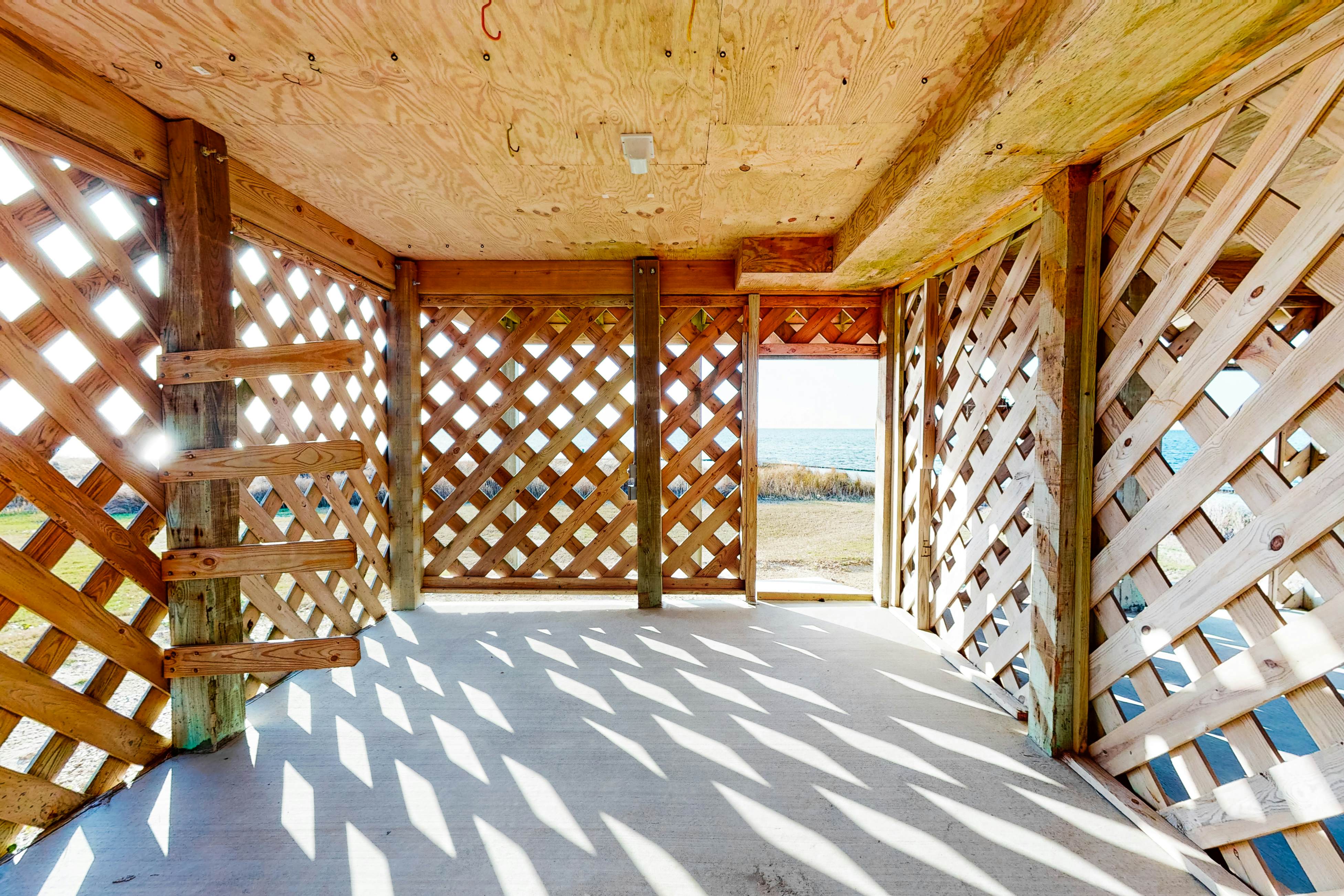 AVIC15 Island Thunder  #15-I