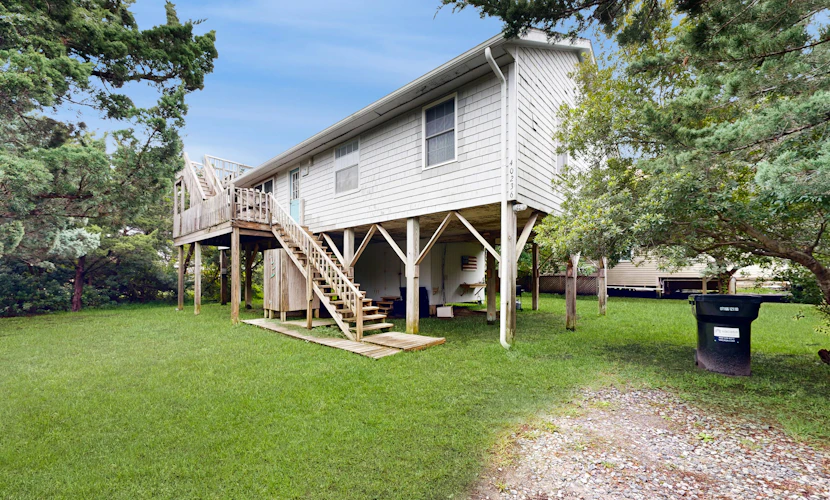 Blue Dolphin 054: Dog-friendly,ocean views, rooftop deck