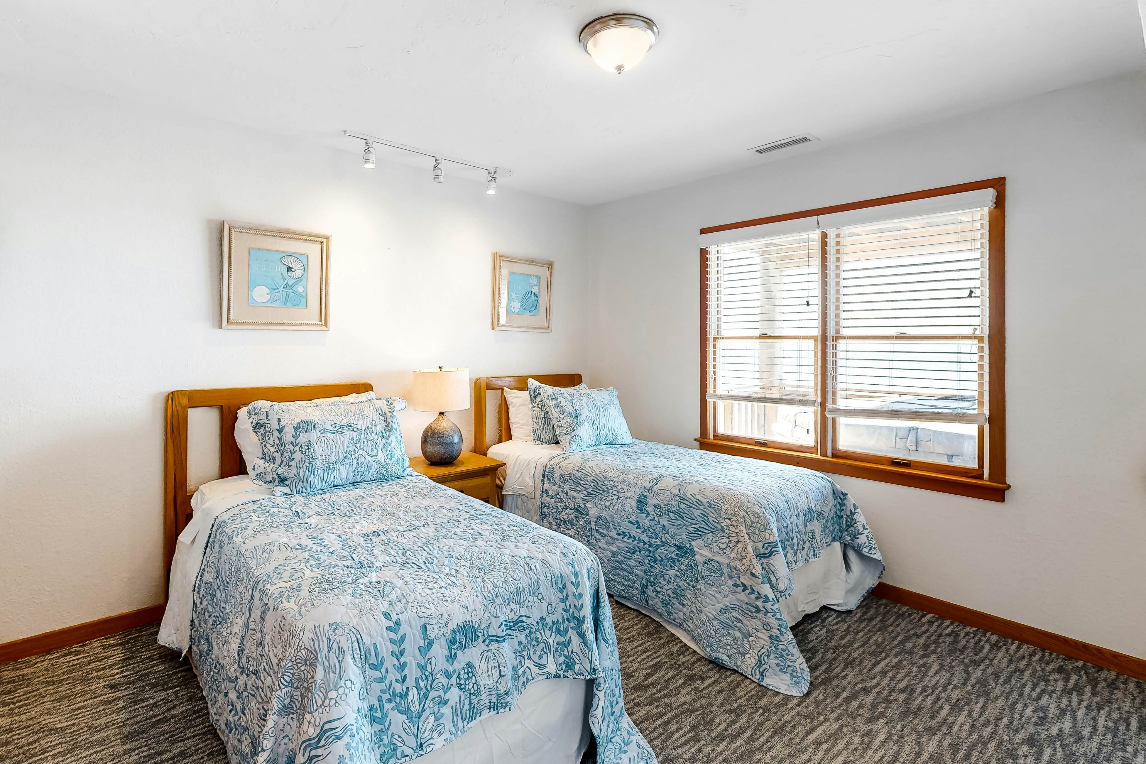 AVIC5 Island Gale  #5-I