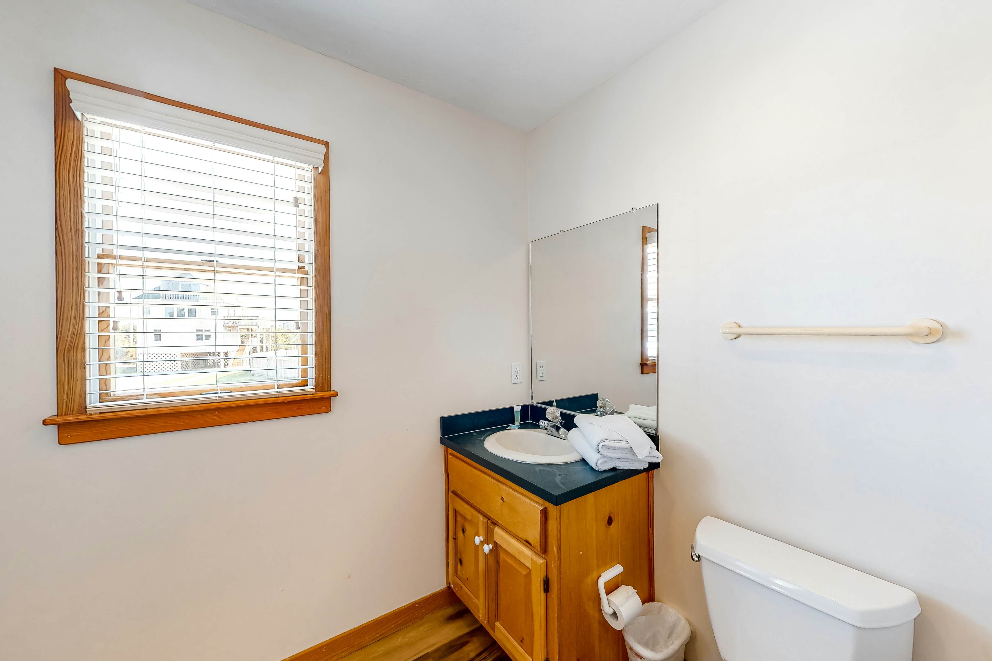 AVIC5 Island Gale  #5-I