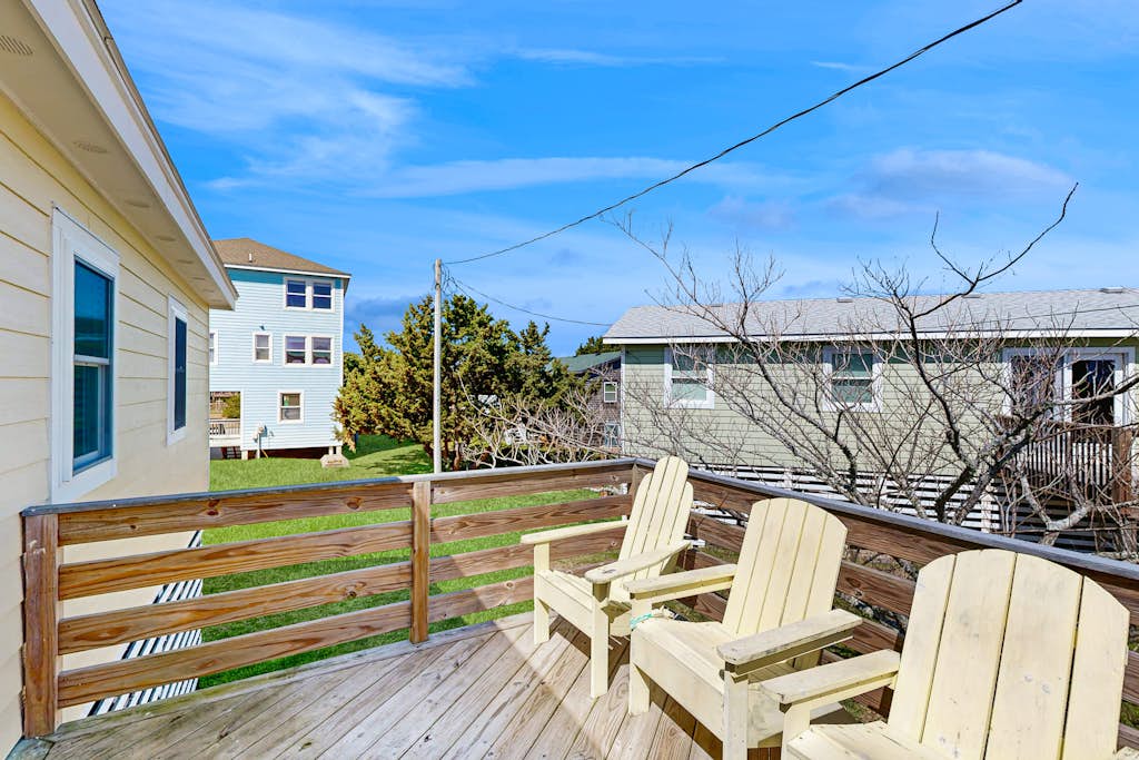 Sea View 44: Dog-friendly, 2 rows from ocean w/pool