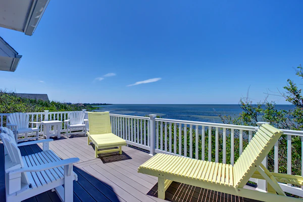 Sound-front vacation home w/private hot tub, WiFi, central AC, balcony, deck