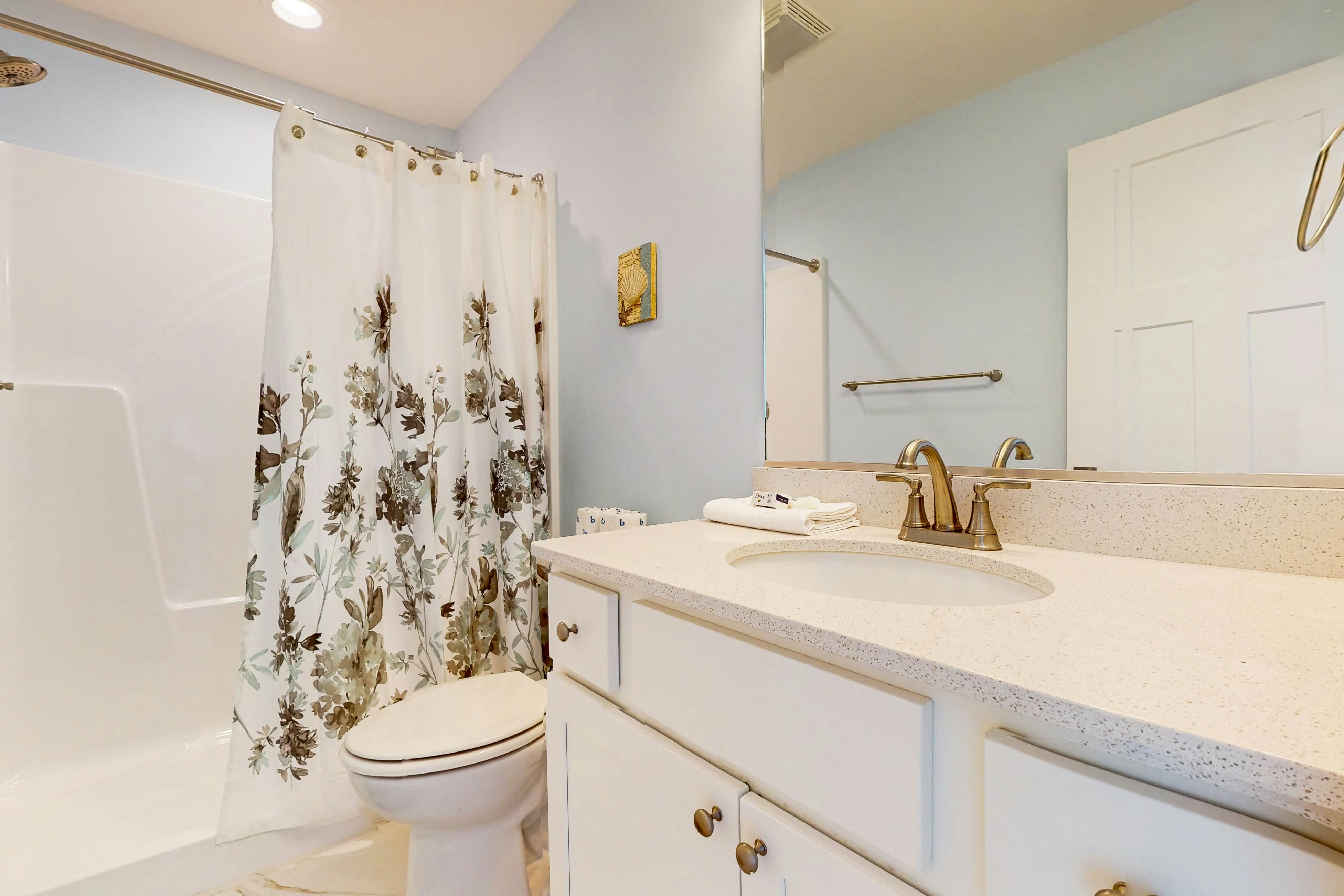 AVKS1125A The Green Turtle  - Upstairs