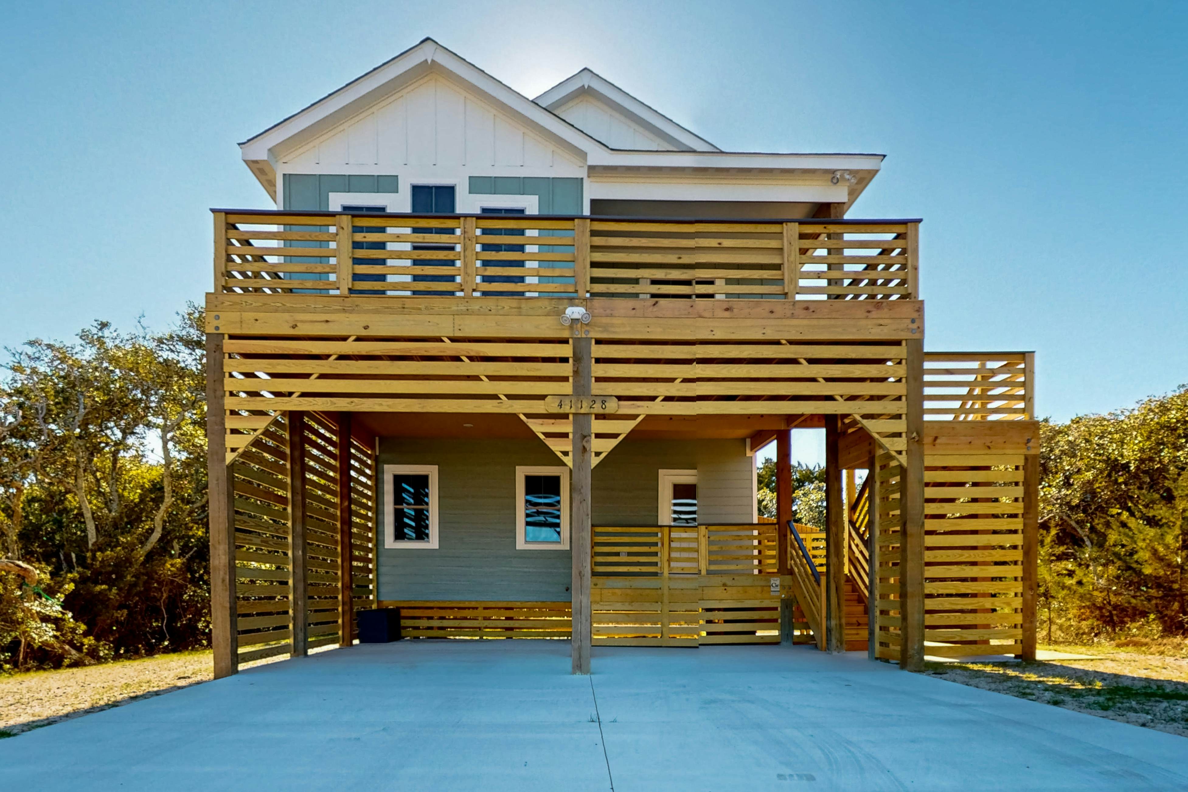 AVKS1125A The Green Turtle  - Upstairs