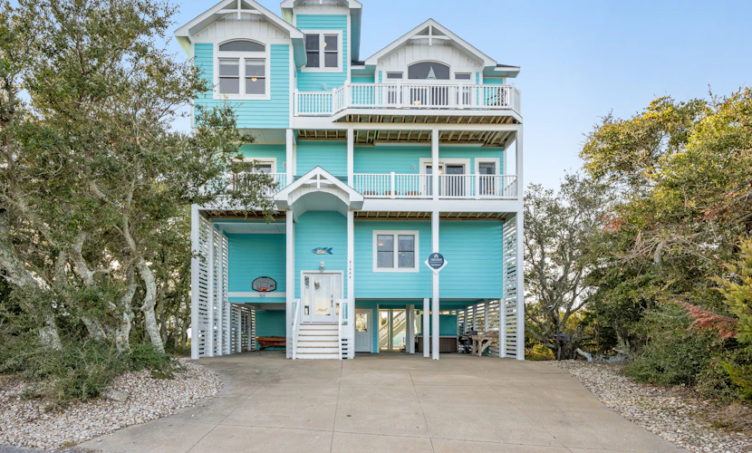 Sound front home with amazing views, private pool, hot tub, theater & rec room