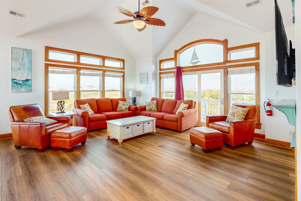 Sound front home with amazing views, private pool, hot tub, theater & rec room