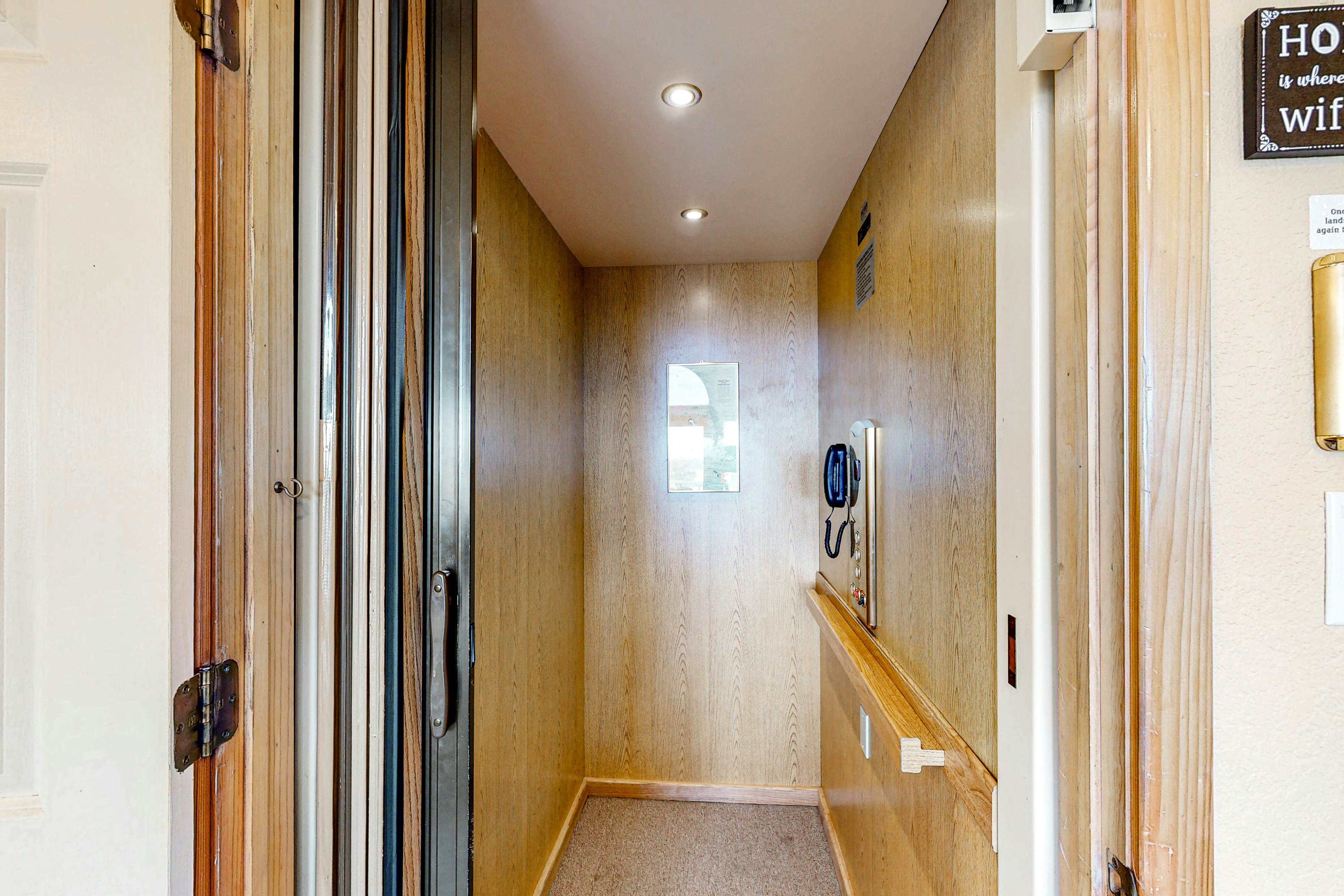 AVLE975 Fly Away 975