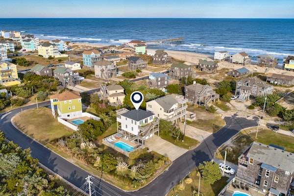 Home with easy beach access, private saltwater pool/hot tub, & rooftop deck