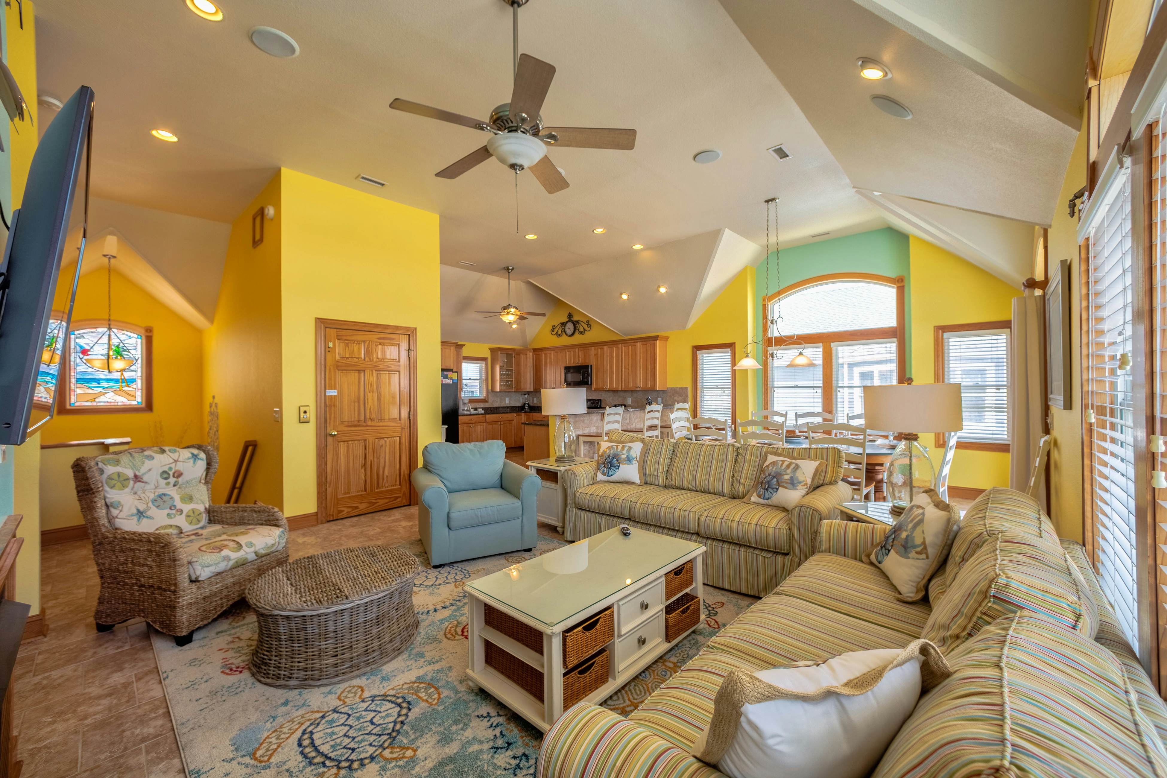 AV220 Coastal Charm 220