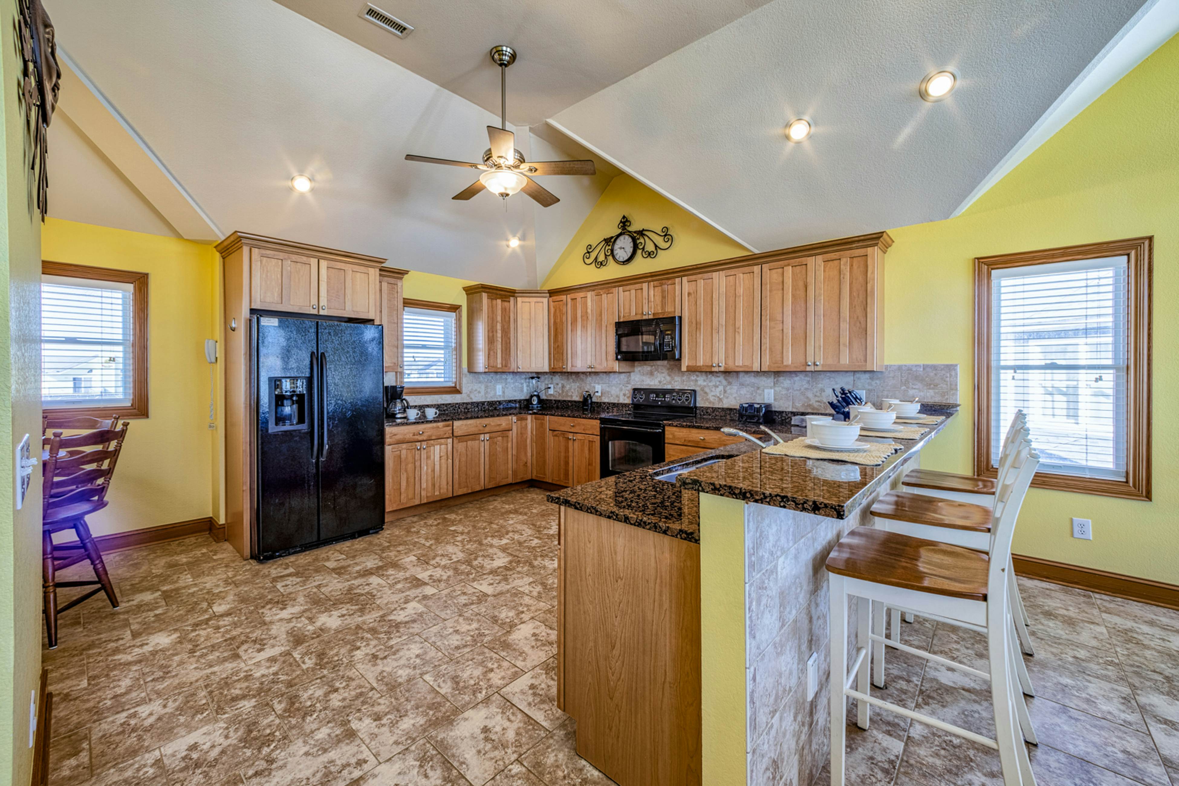 AV220 Coastal Charm 220