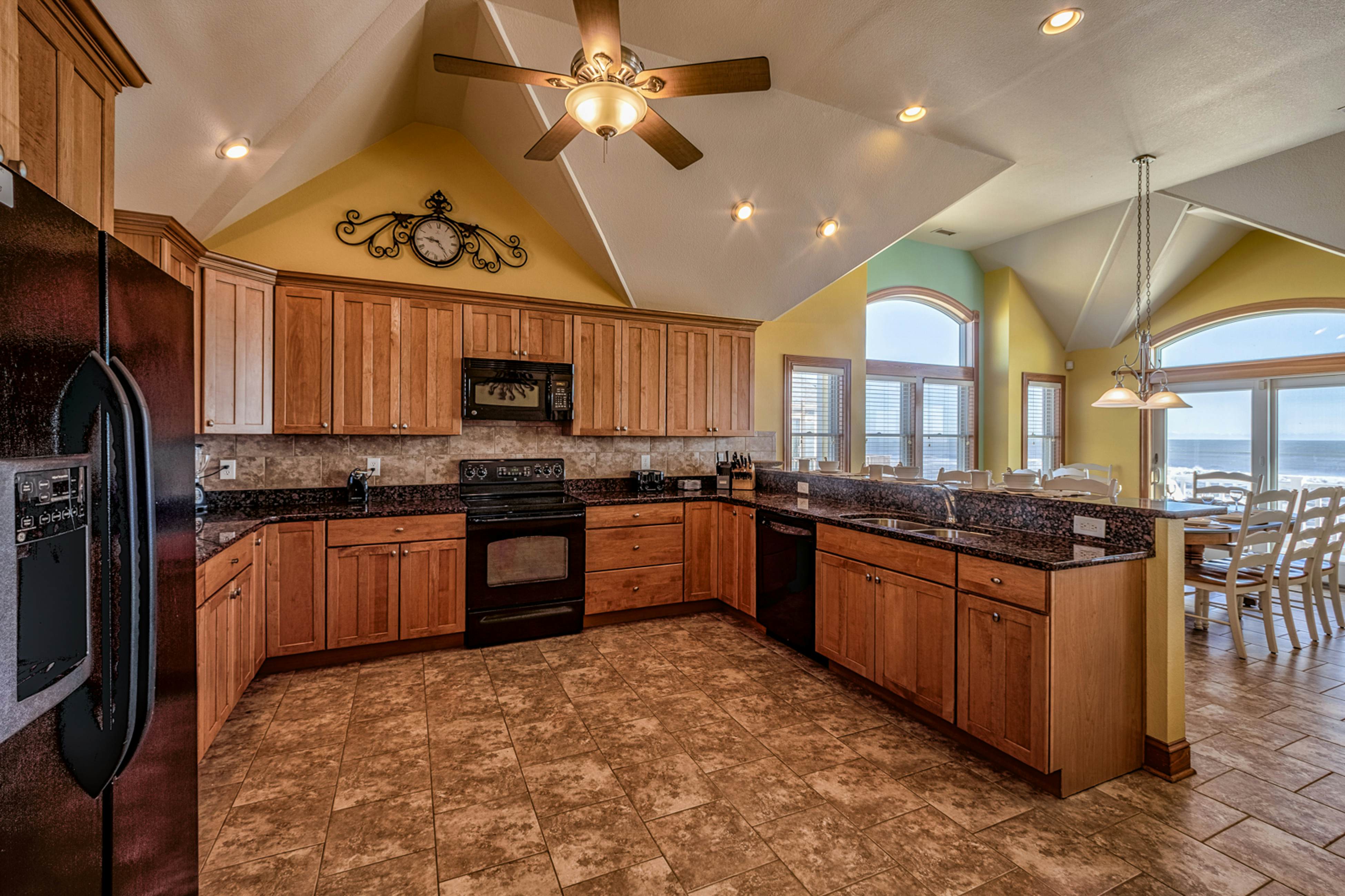 AV220 Coastal Charm 220