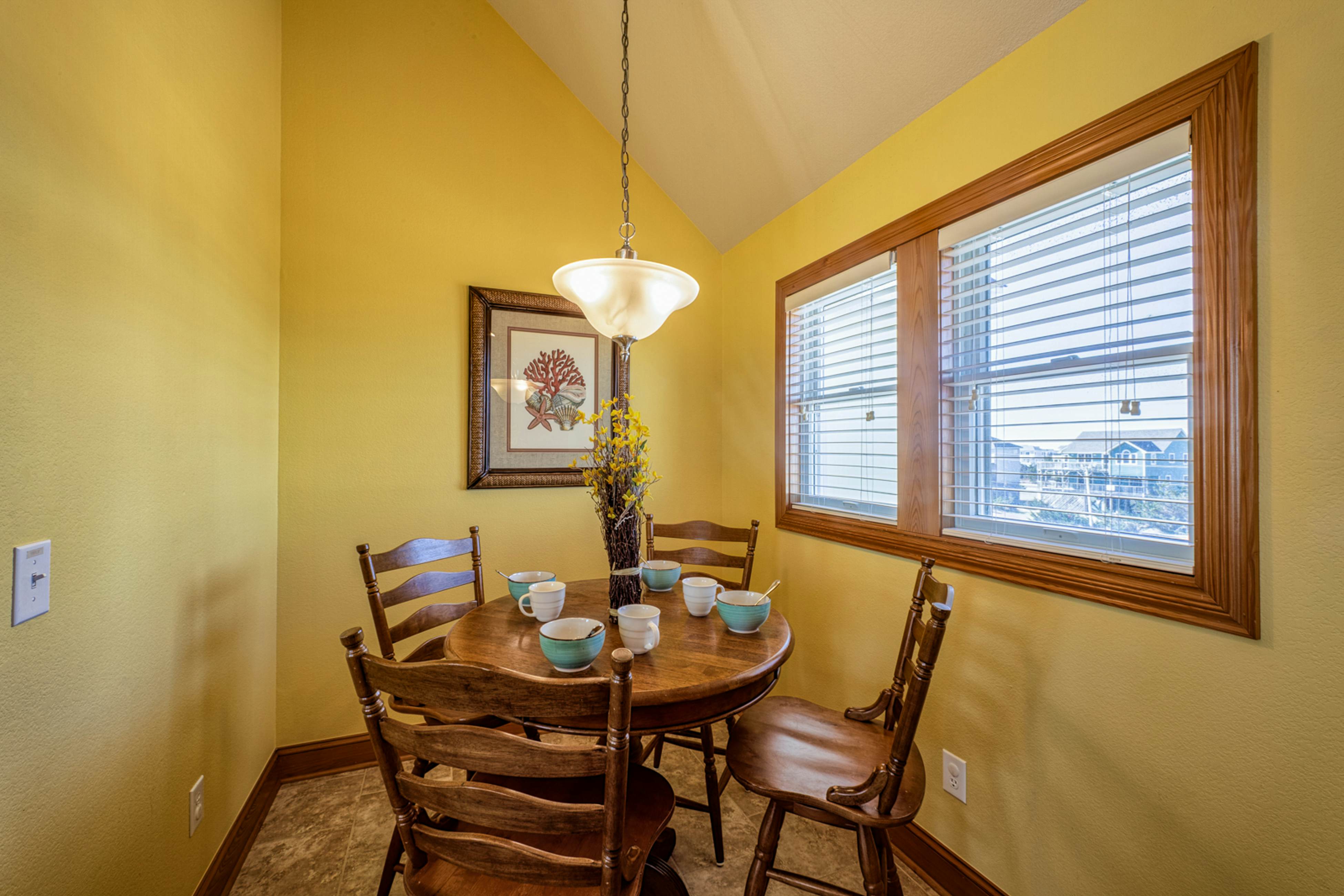 AV220 Coastal Charm 220