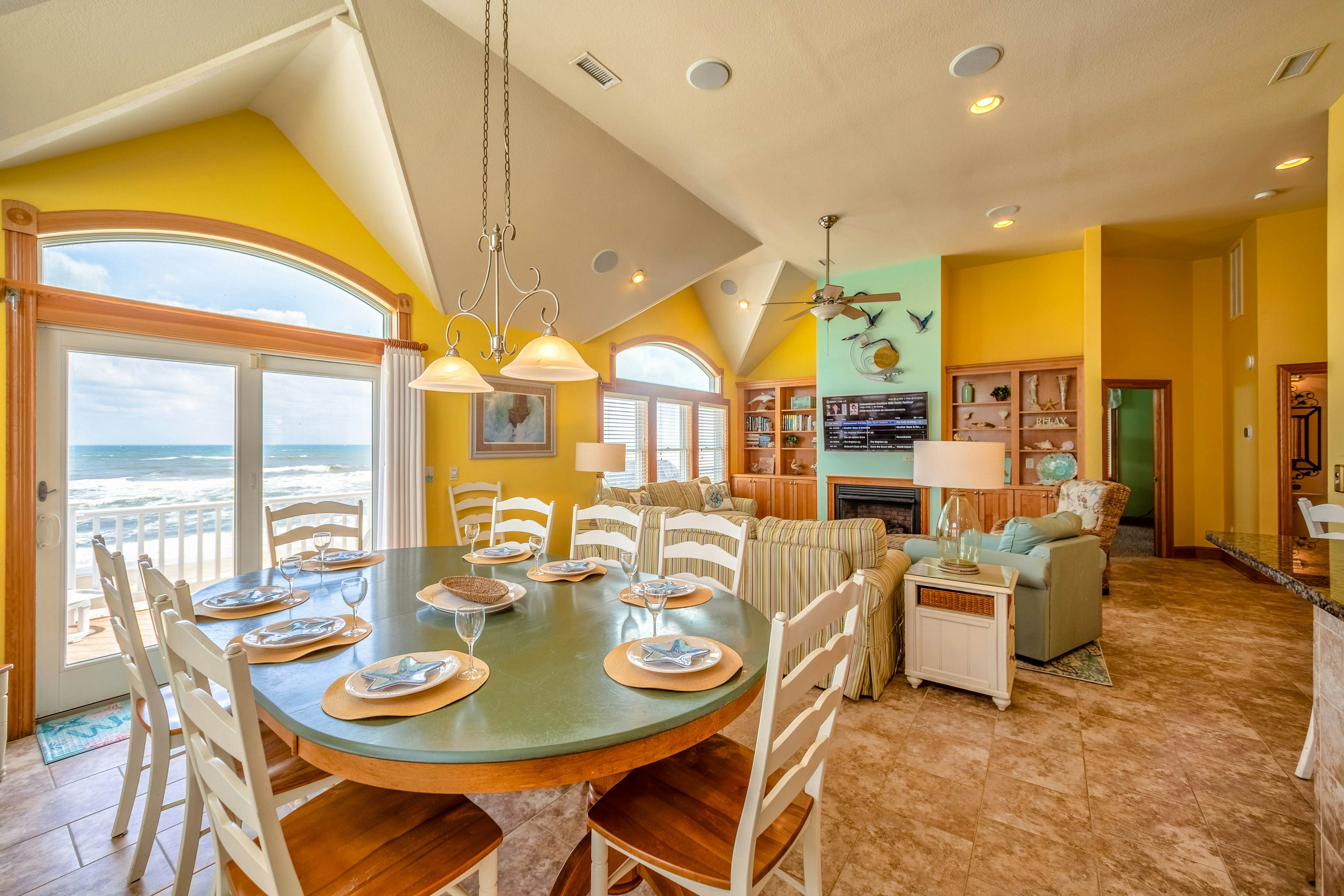 AV220 Coastal Charm 220