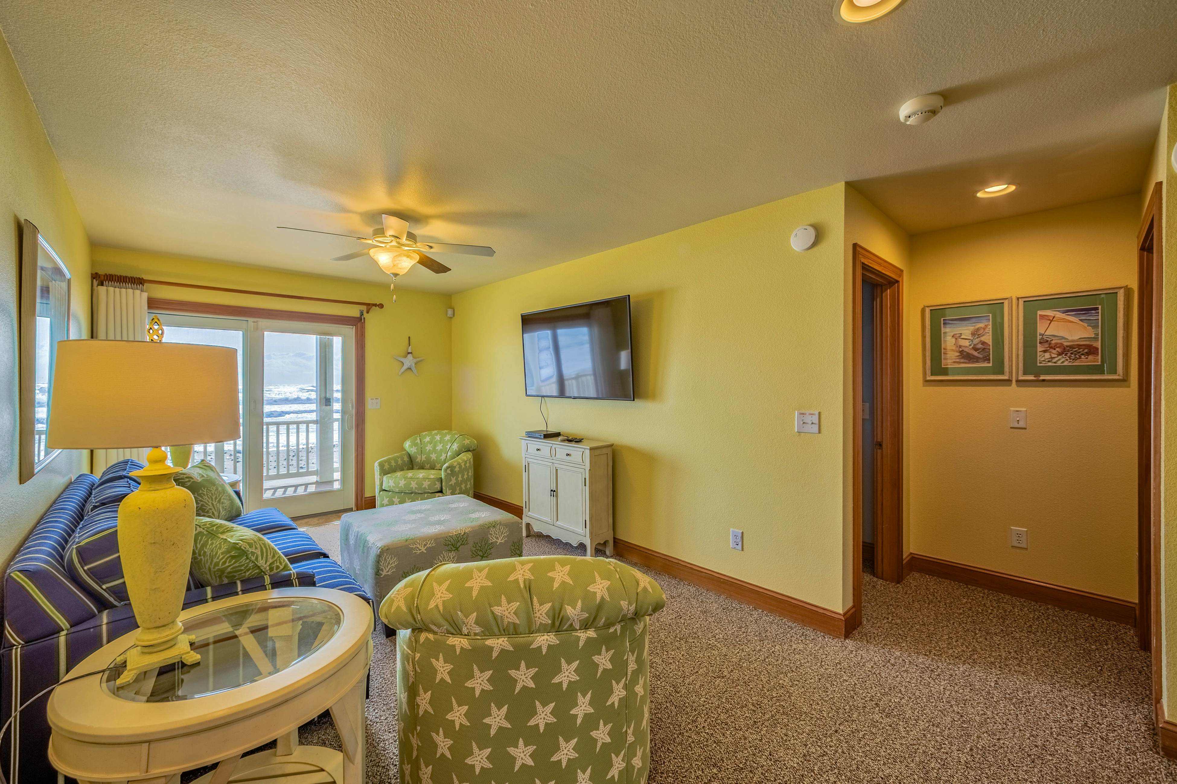 AV220 Coastal Charm 220