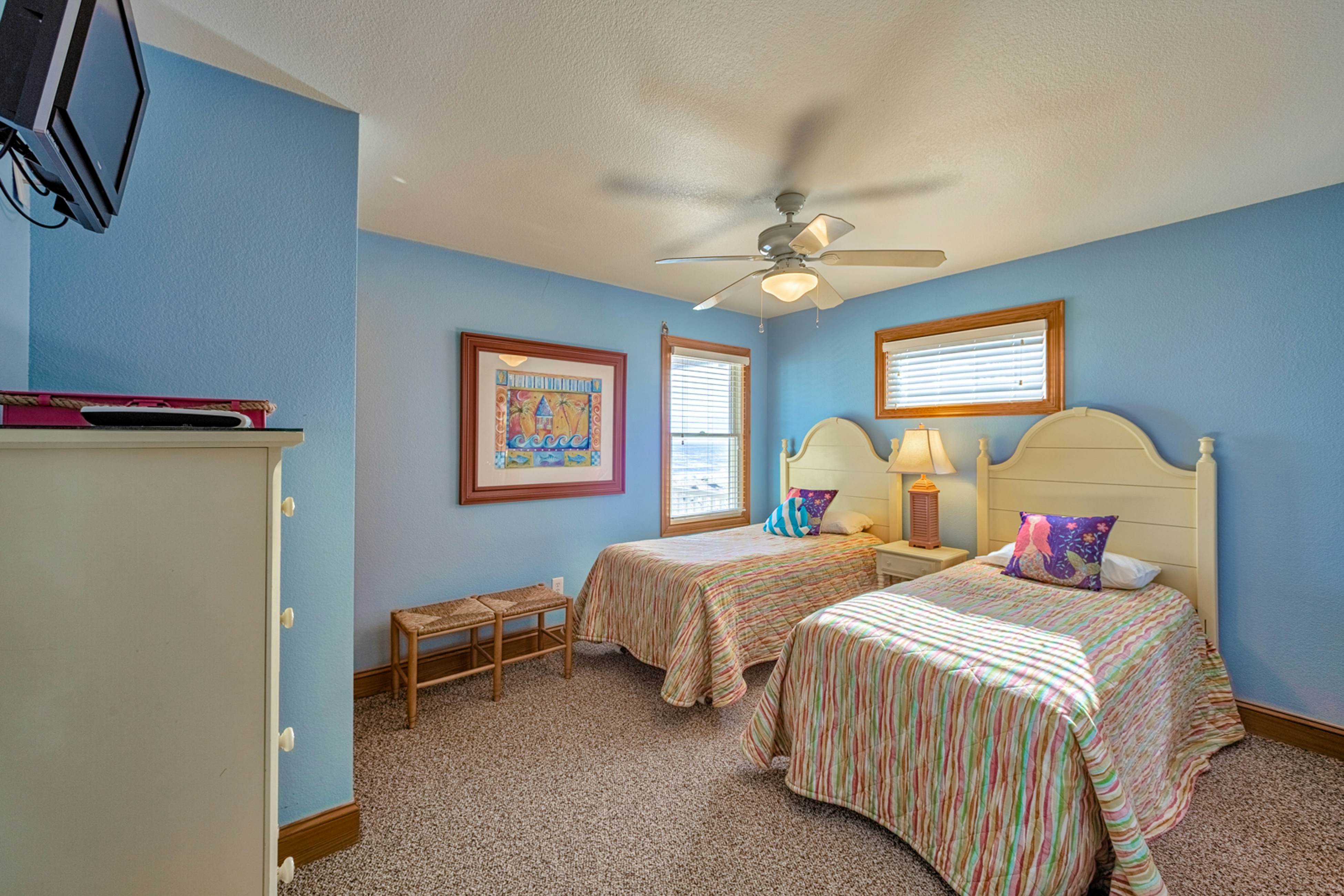 AV220 Coastal Charm 220