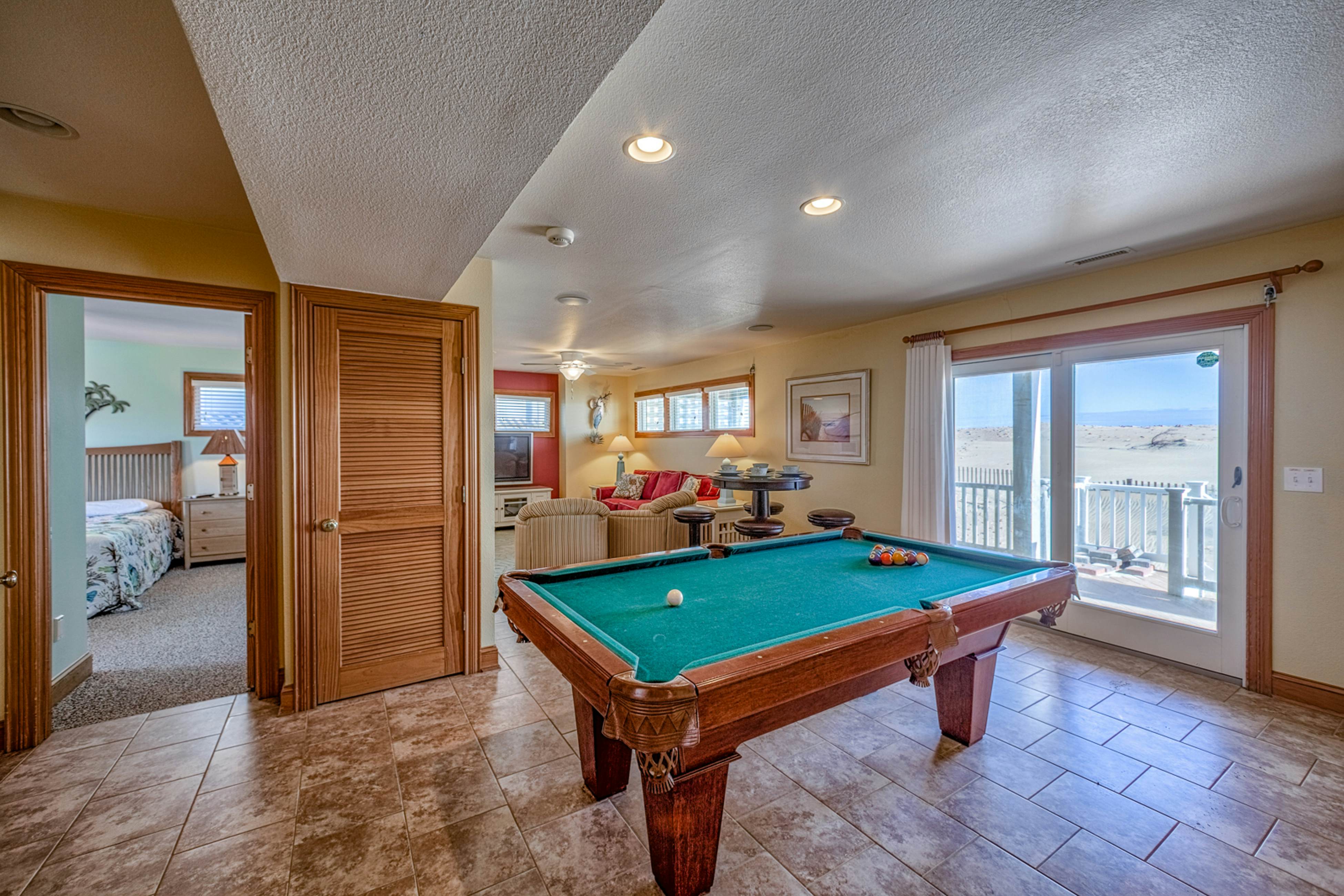 AV220 Coastal Charm 220