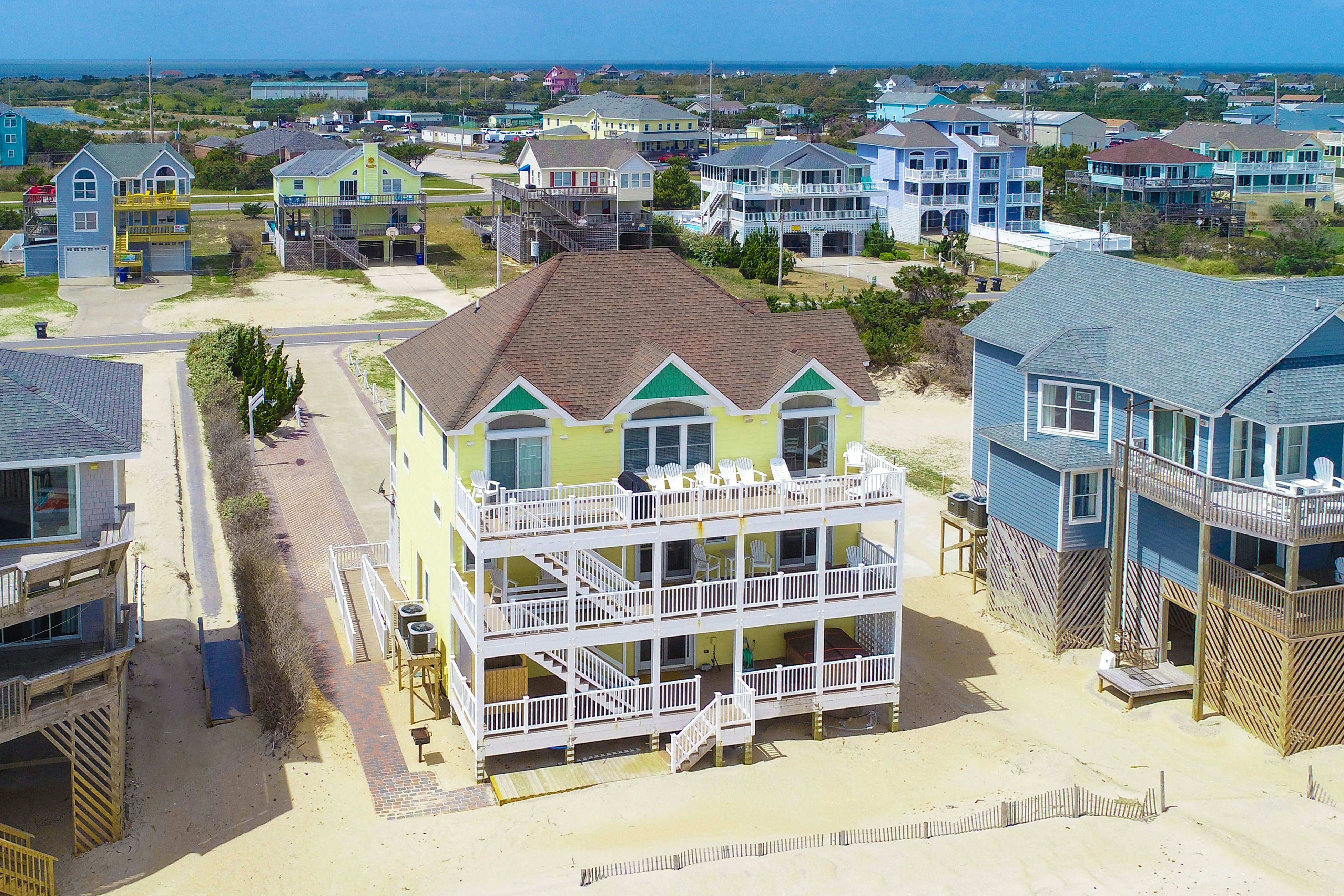 AV220 Coastal Charm 220