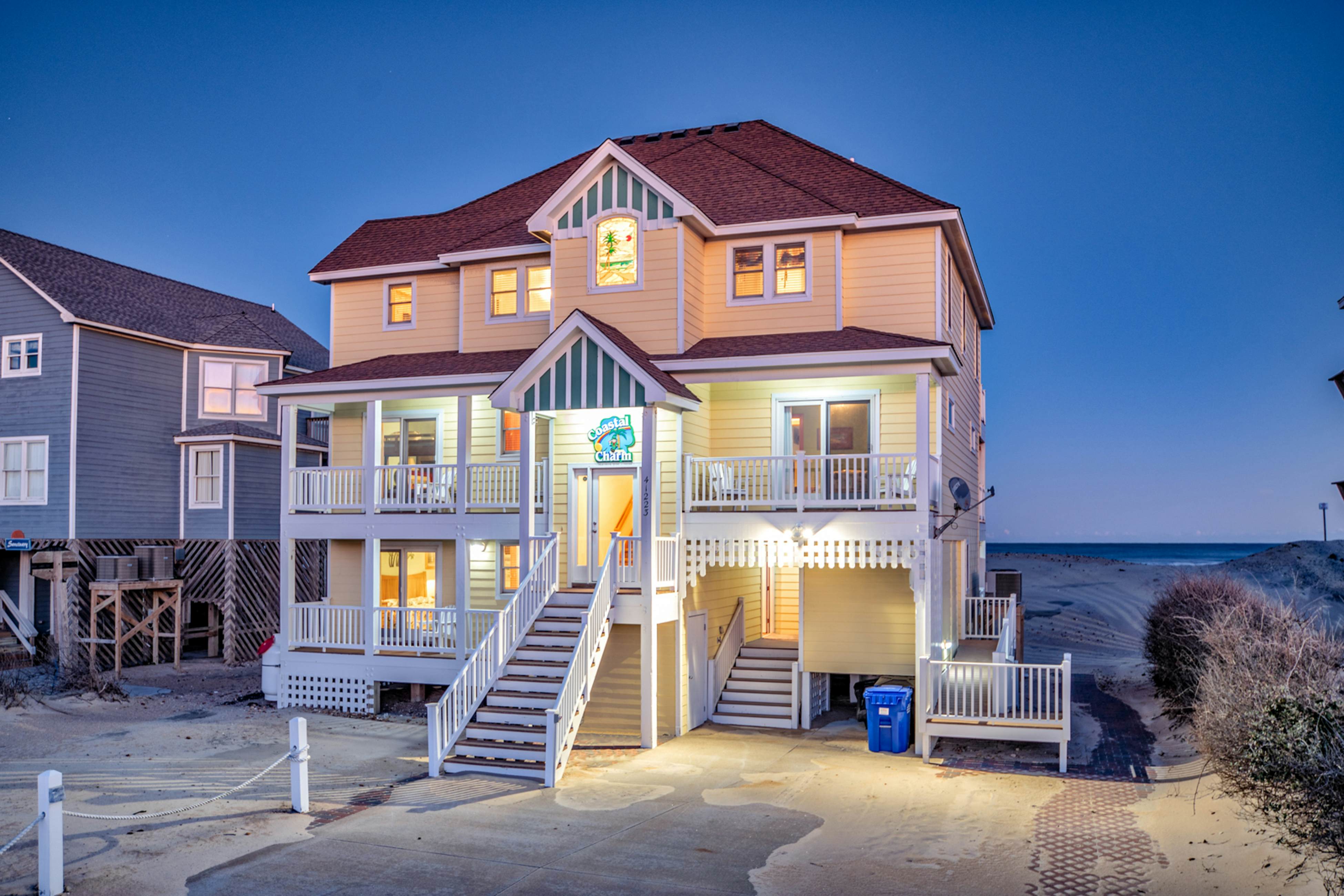 AV220 Coastal Charm 220