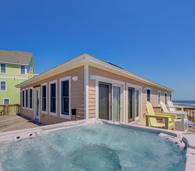 RO125 Captain's Quarters