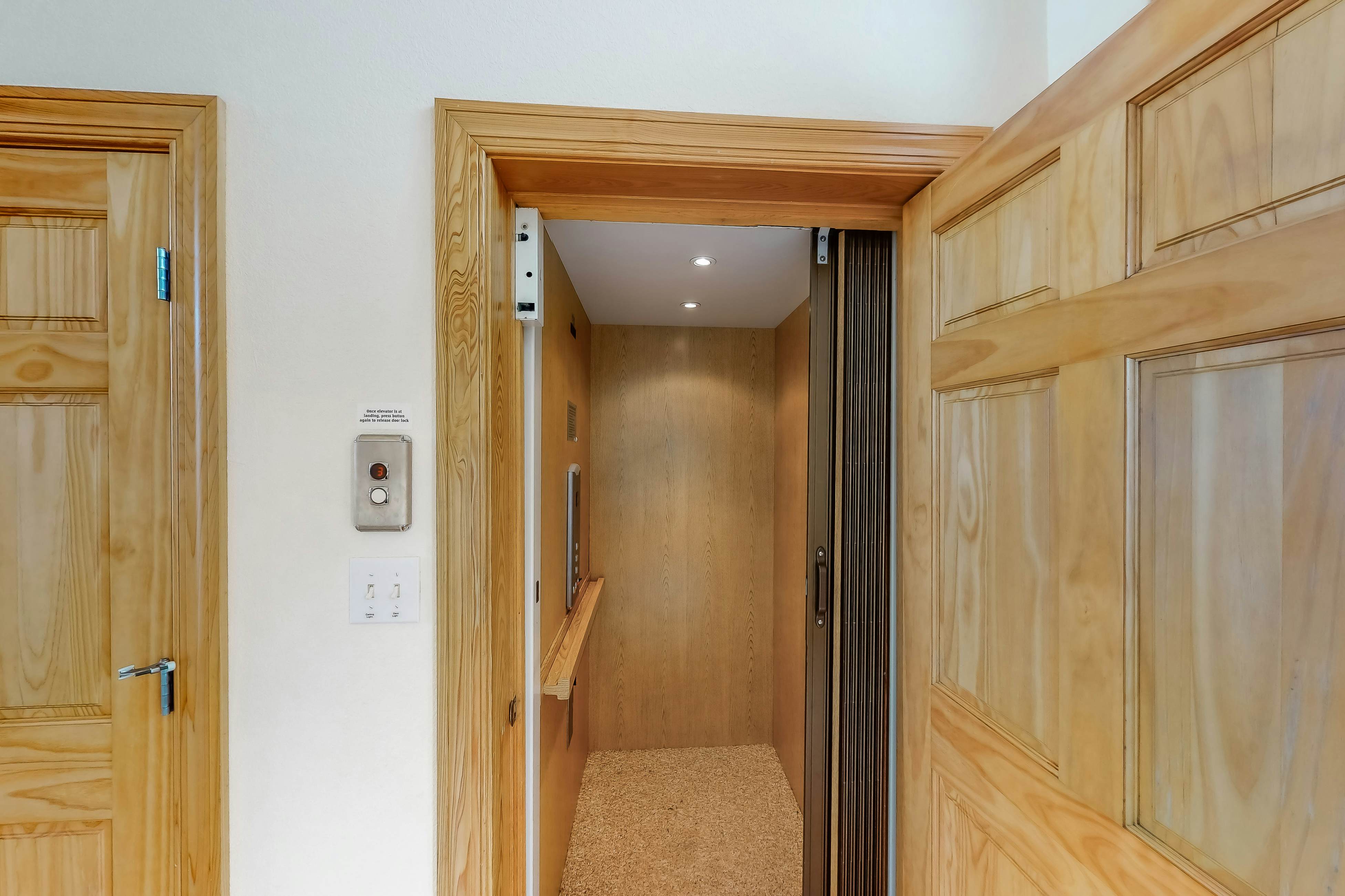 BXBP7 Whispering Sands #7-B