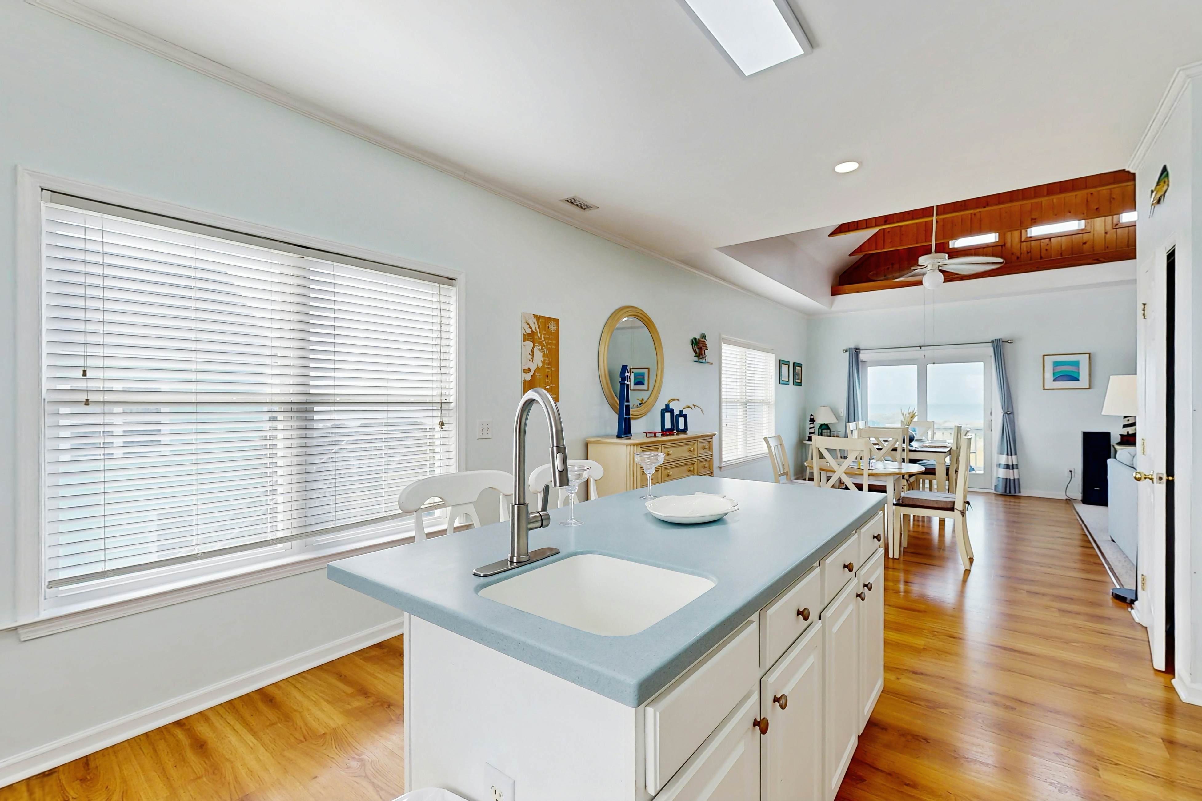 FO112 Frisco Bay 112