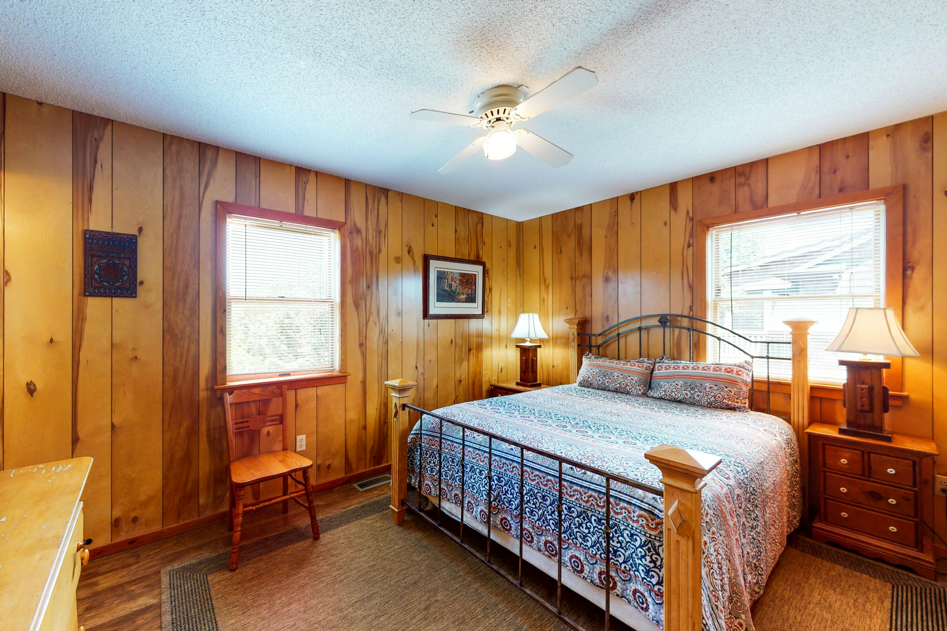 BXDPE73 Pirate's Light