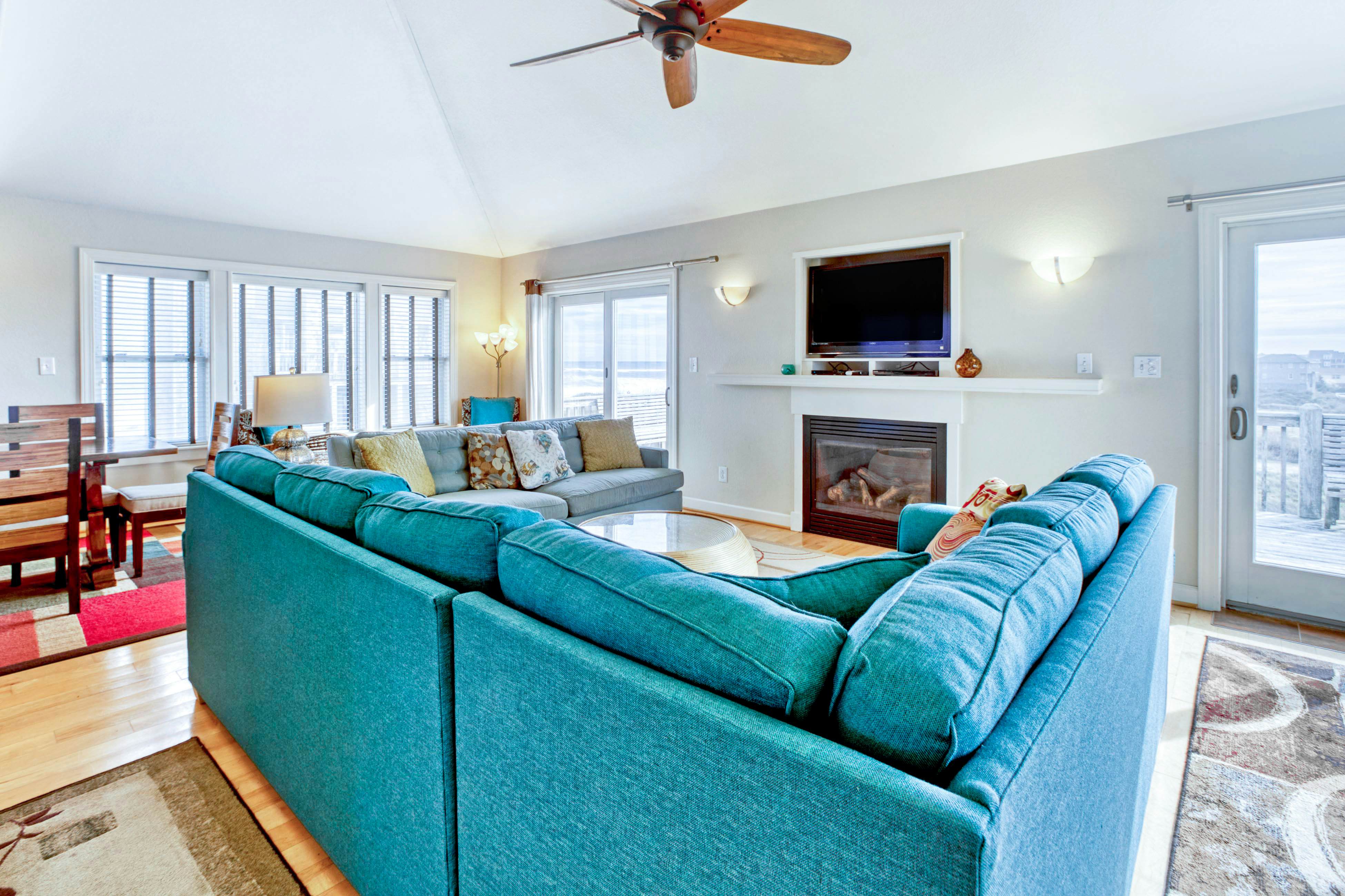 ROLE139 Gone Coastal