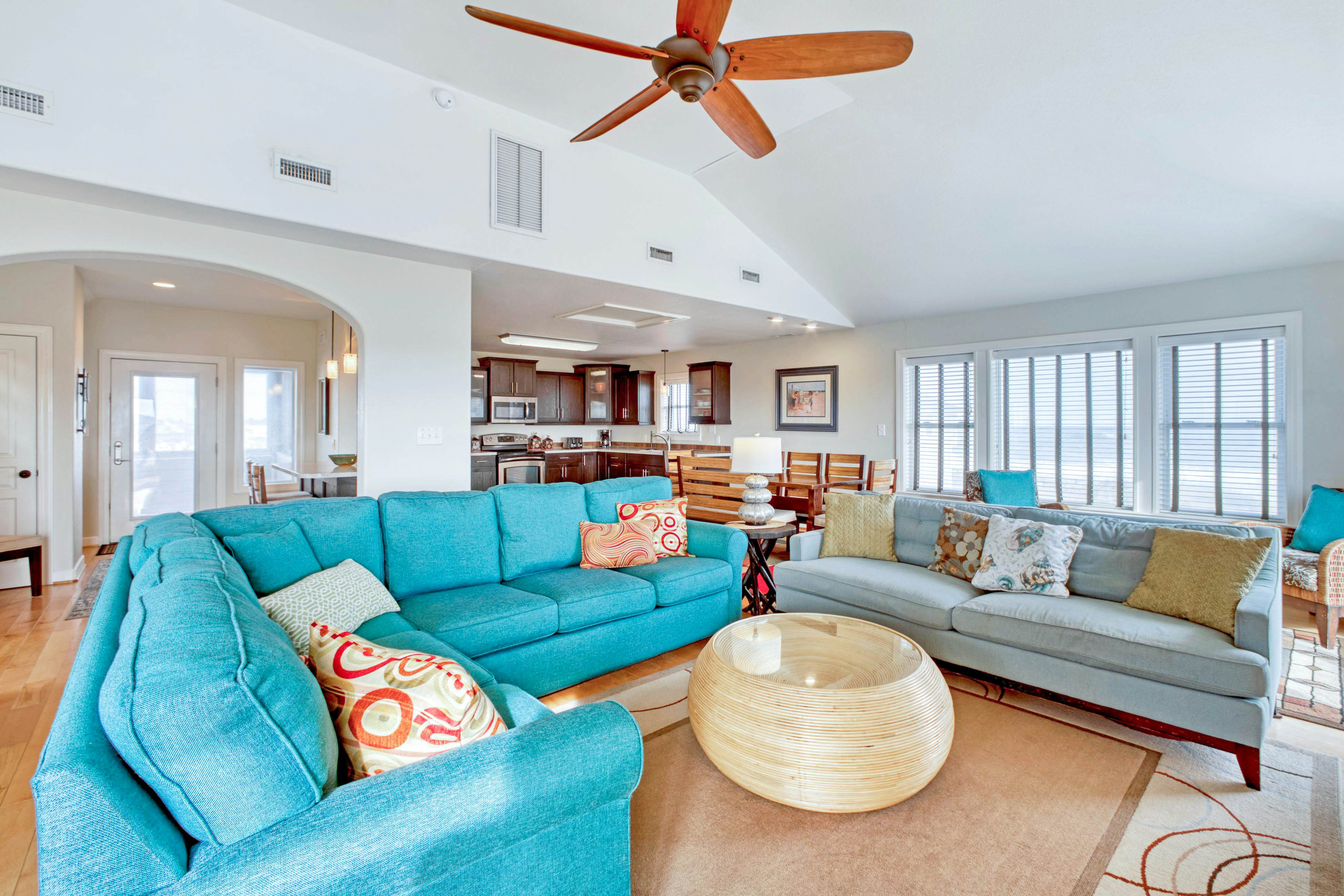 ROLE139 Gone Coastal