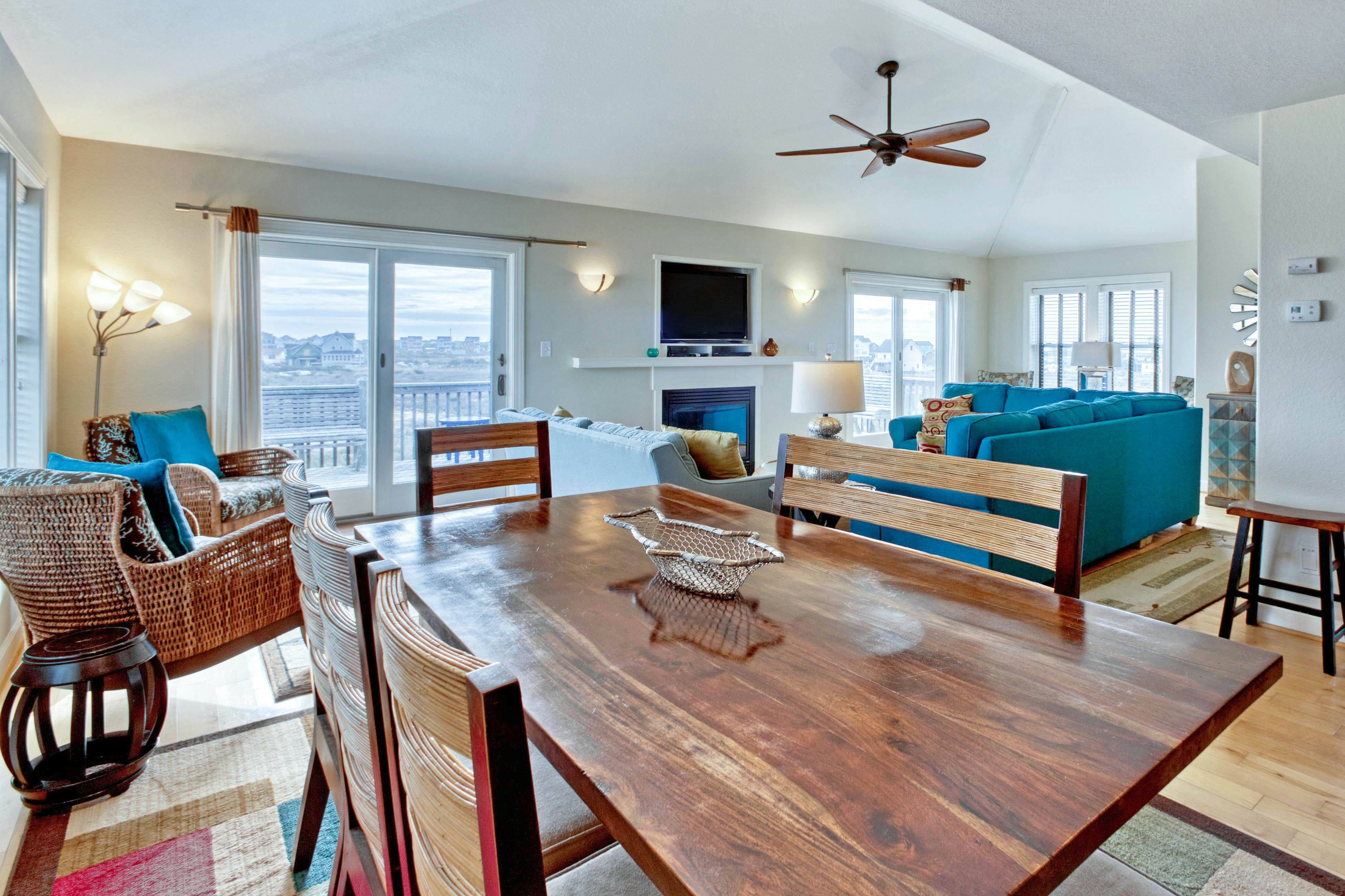 ROLE139 Gone Coastal